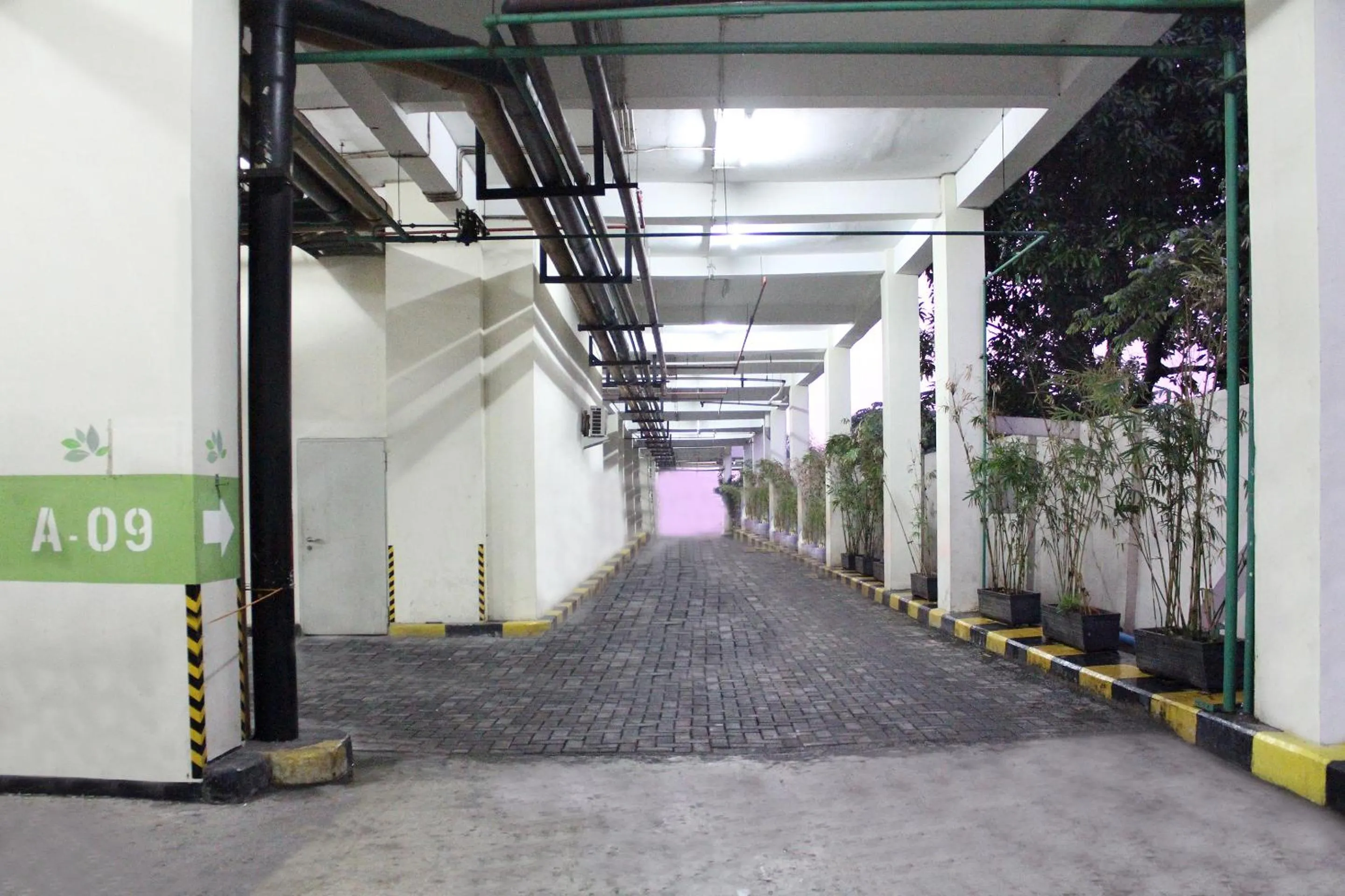 Area and facilities in OYO 266 Margonda Residence 5