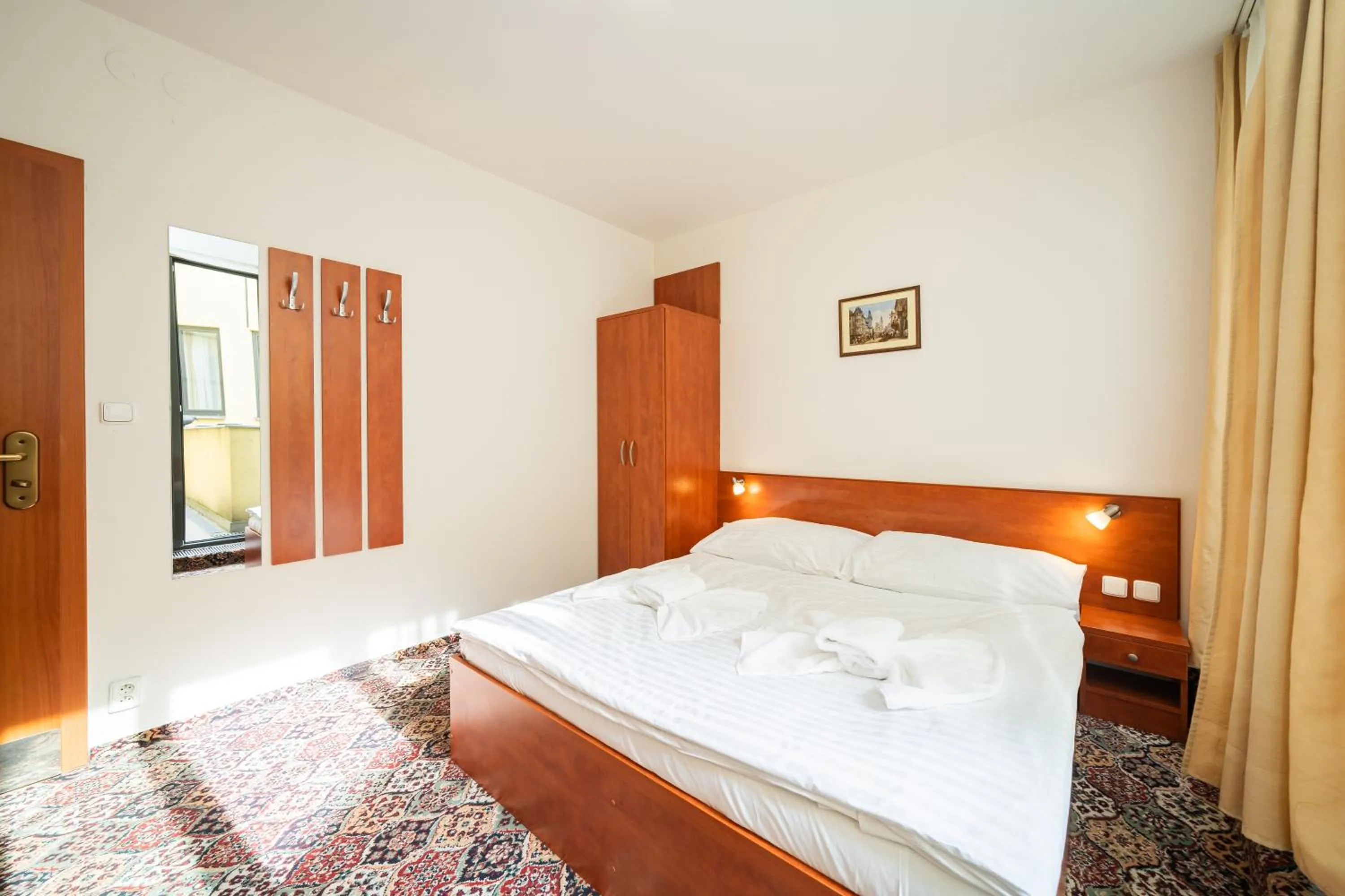 Bed in City Central De Luxe