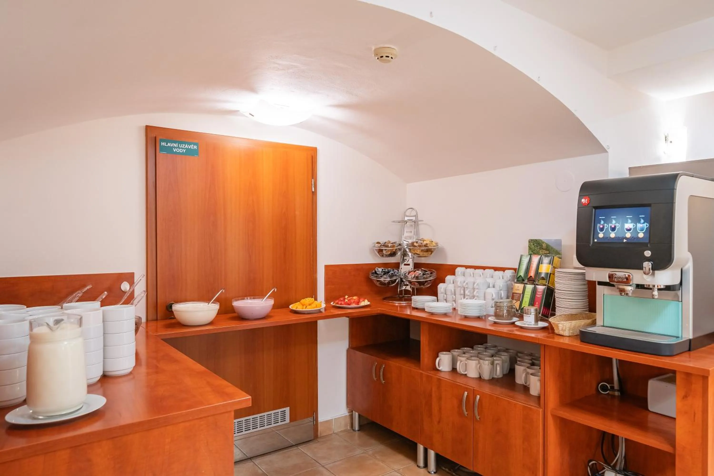 Buffet breakfast in City Central De Luxe