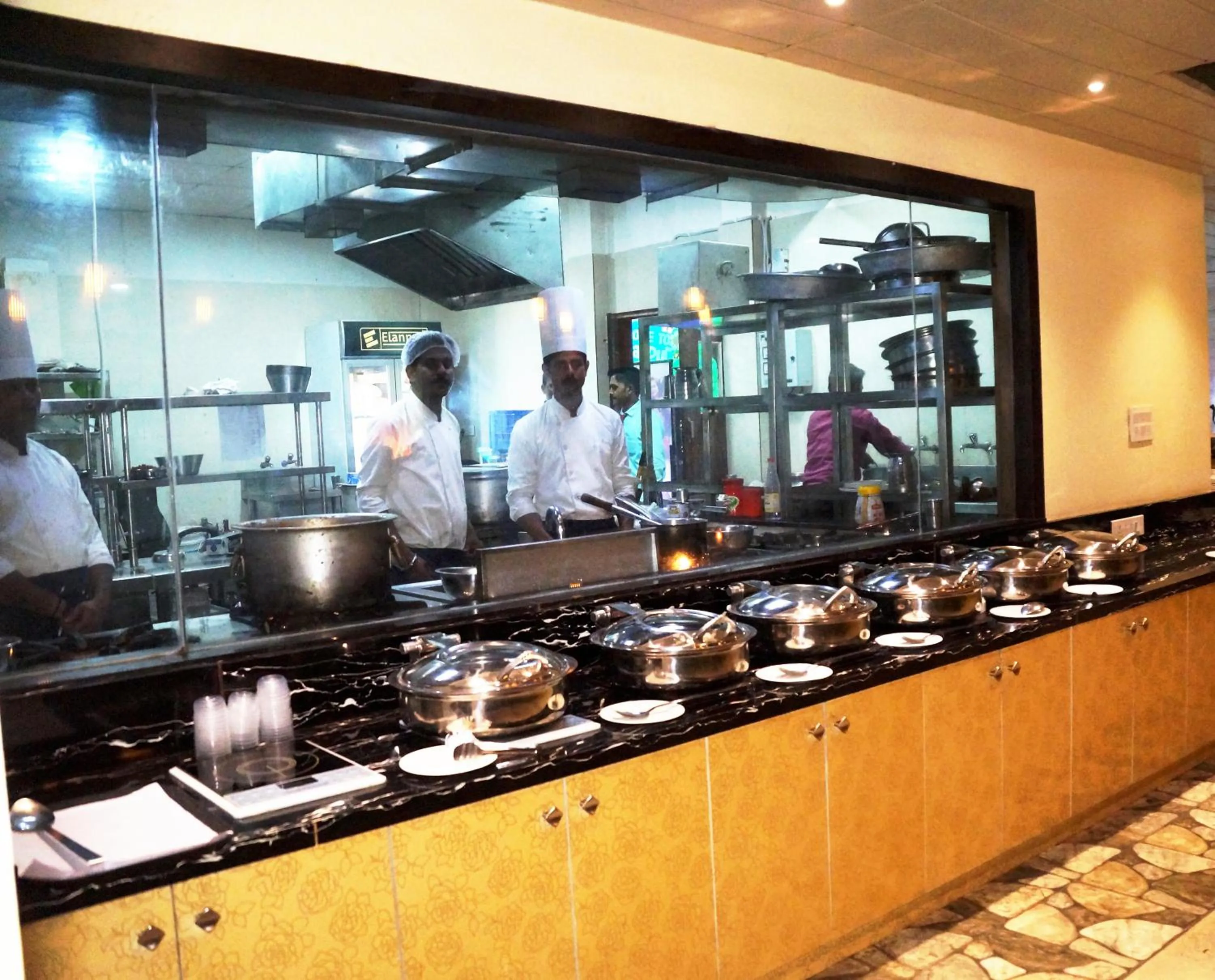 Food in HOTEL SHIVOY GRAND