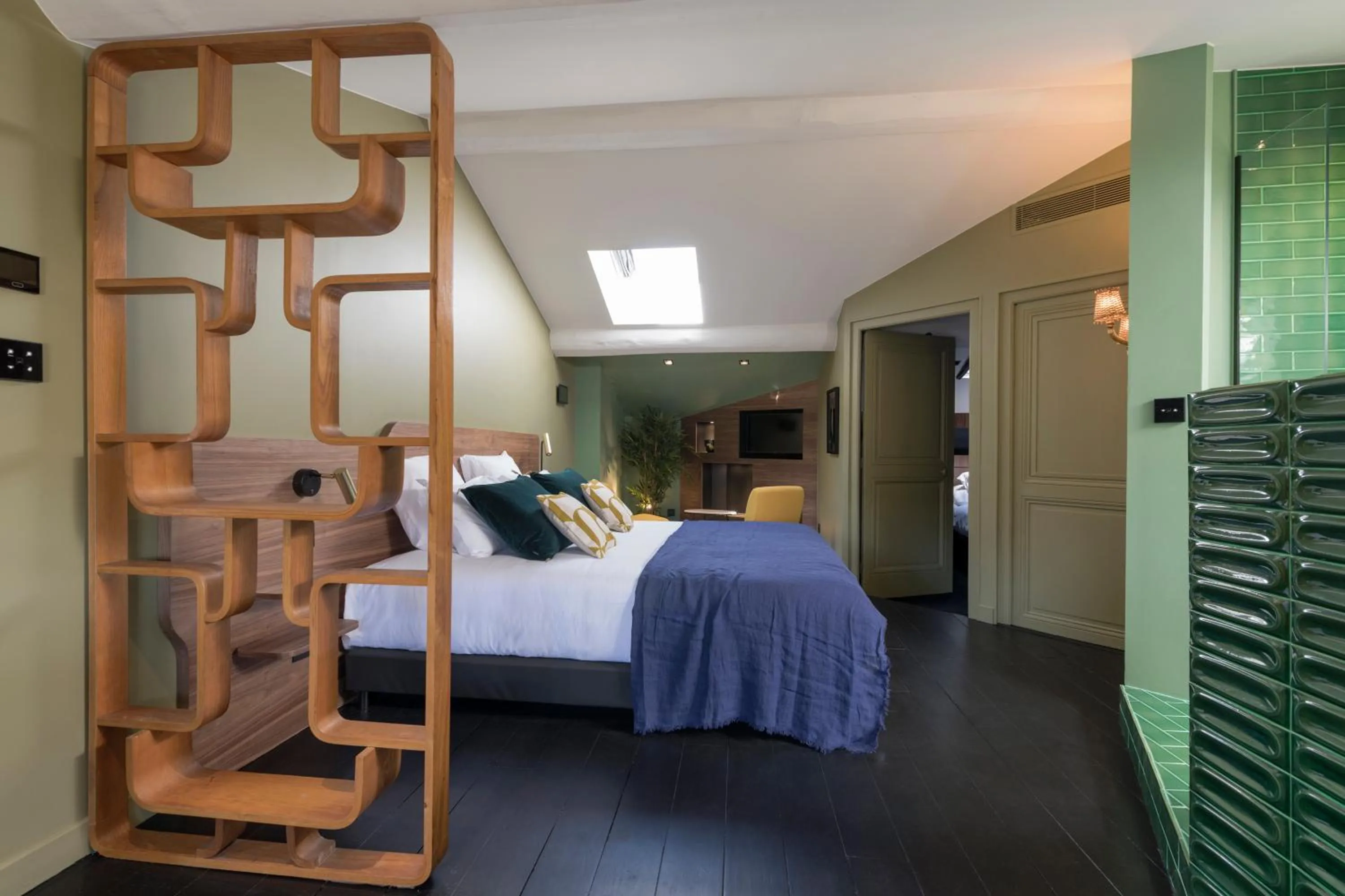 Bedroom, Bed in MiHotel Bellecour