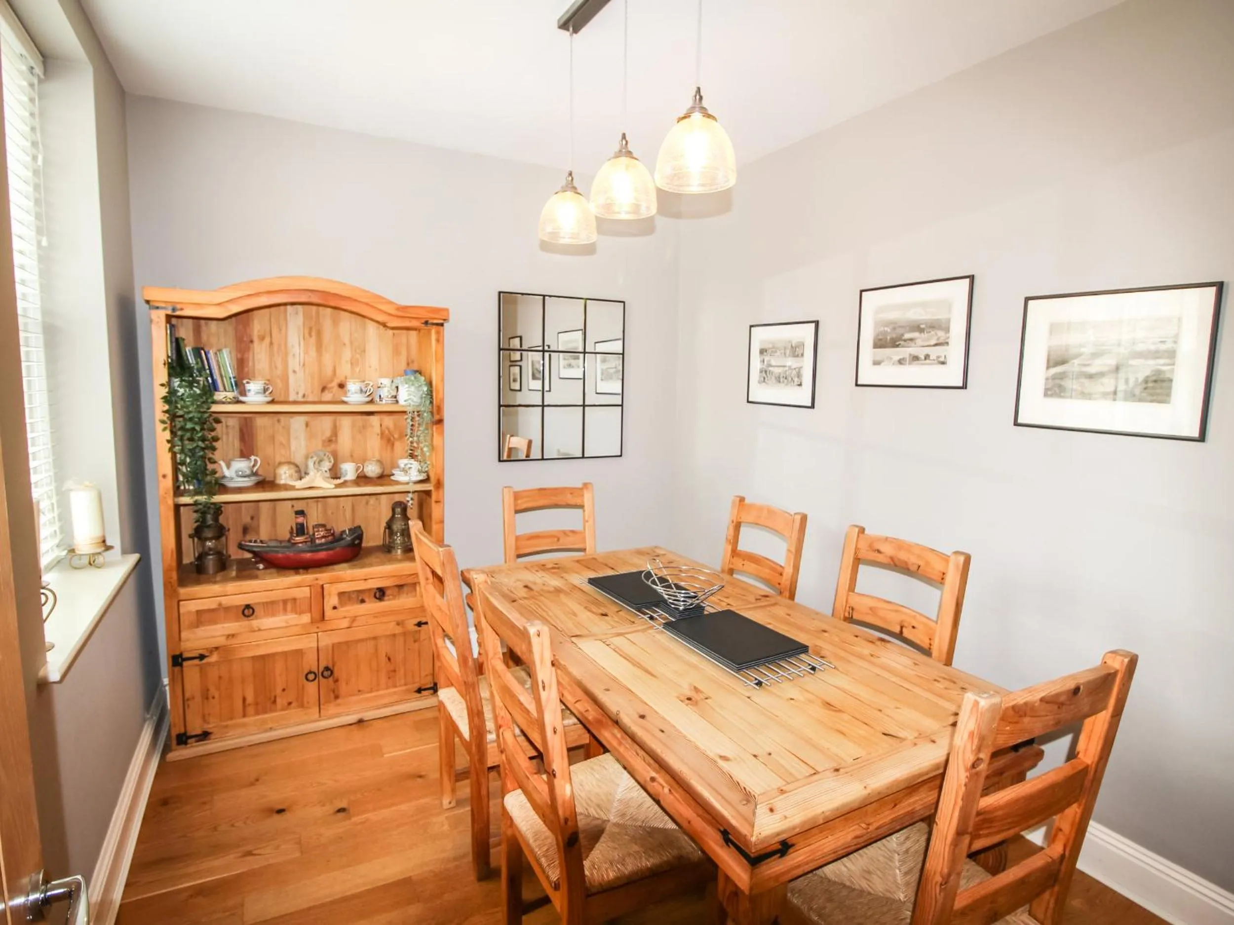 Alpen Rose Cottage