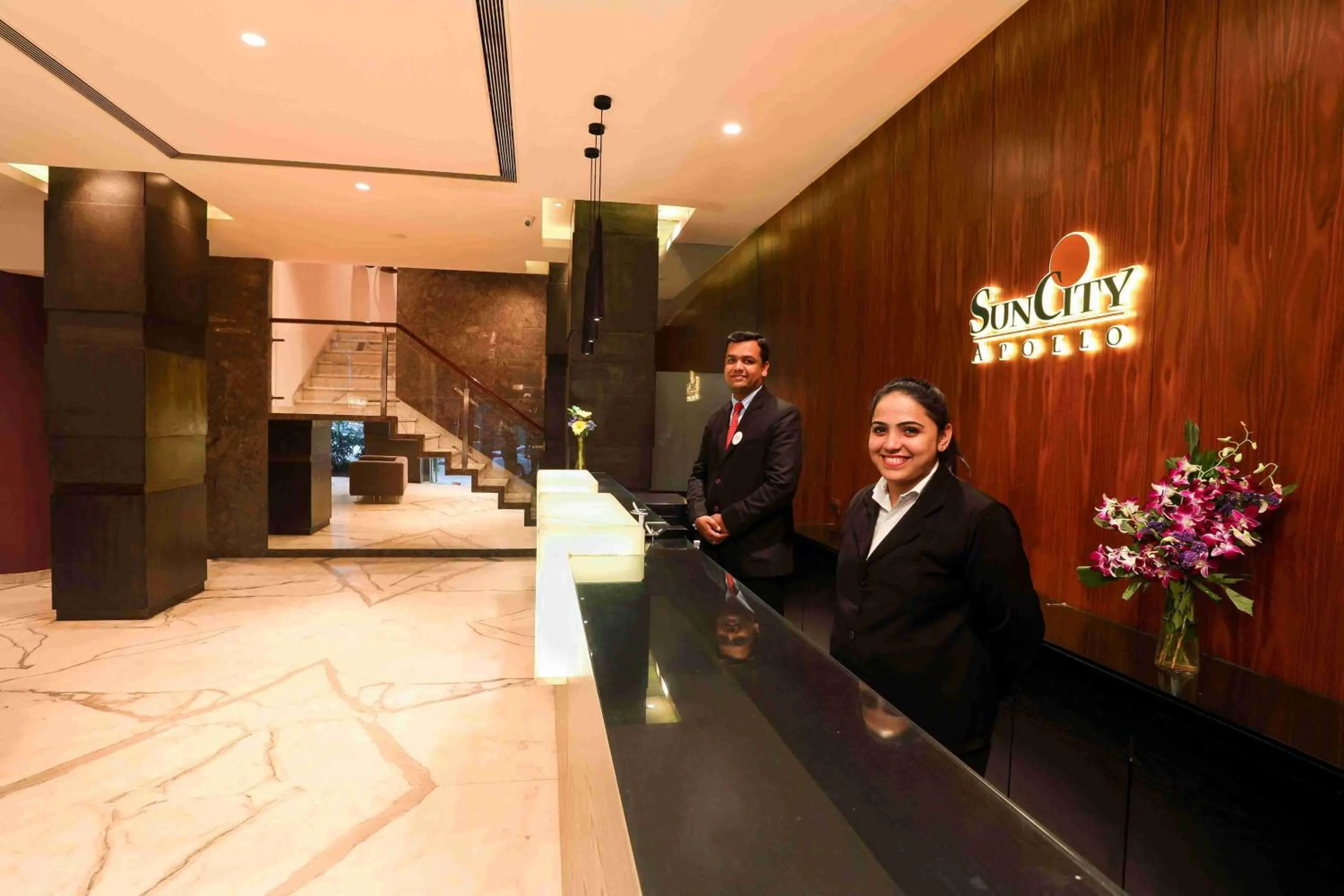 Lobby or reception in Hotel Suncity Apollo - Gateway Of India