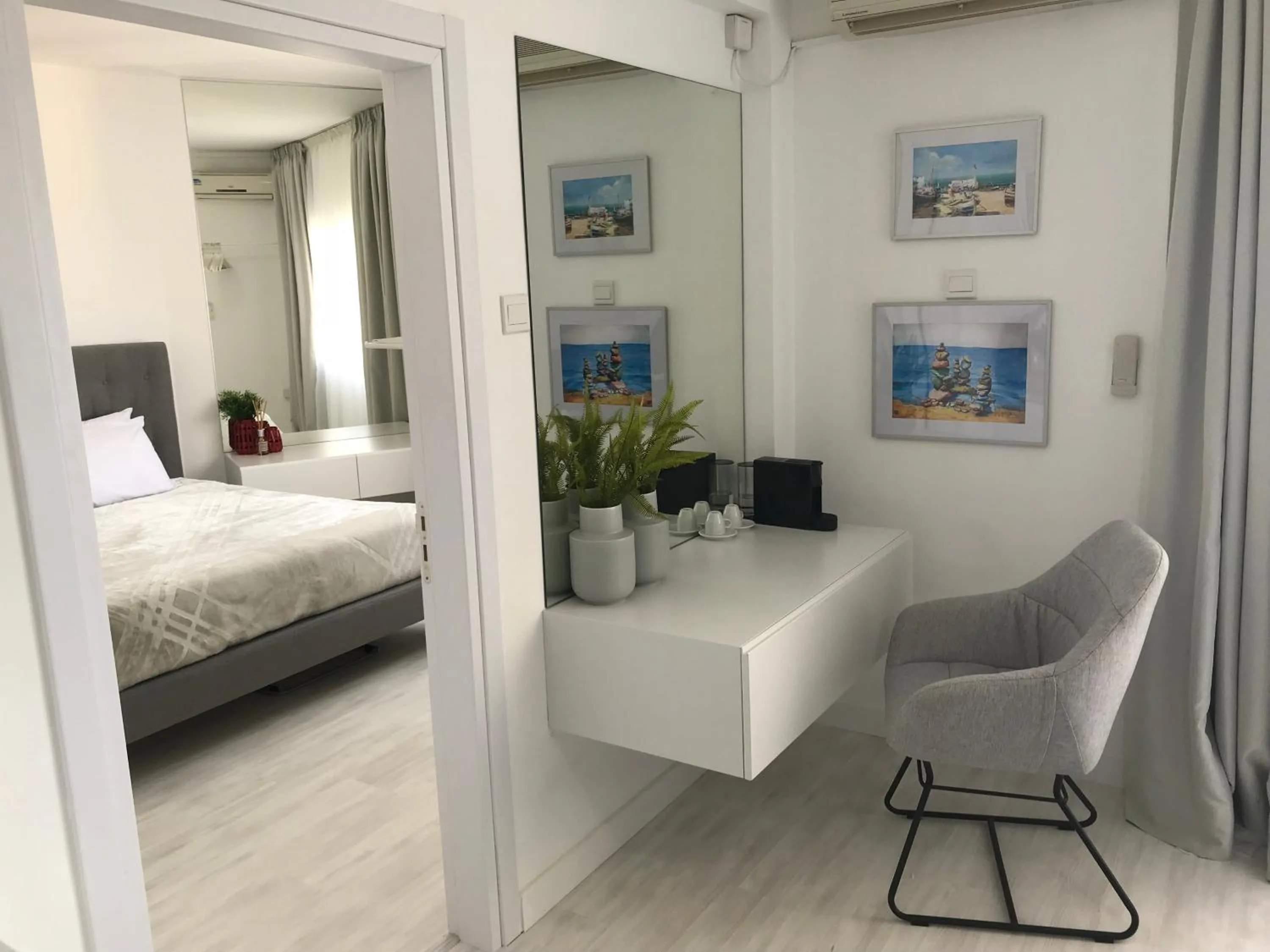 Sea View Holiday Apartment