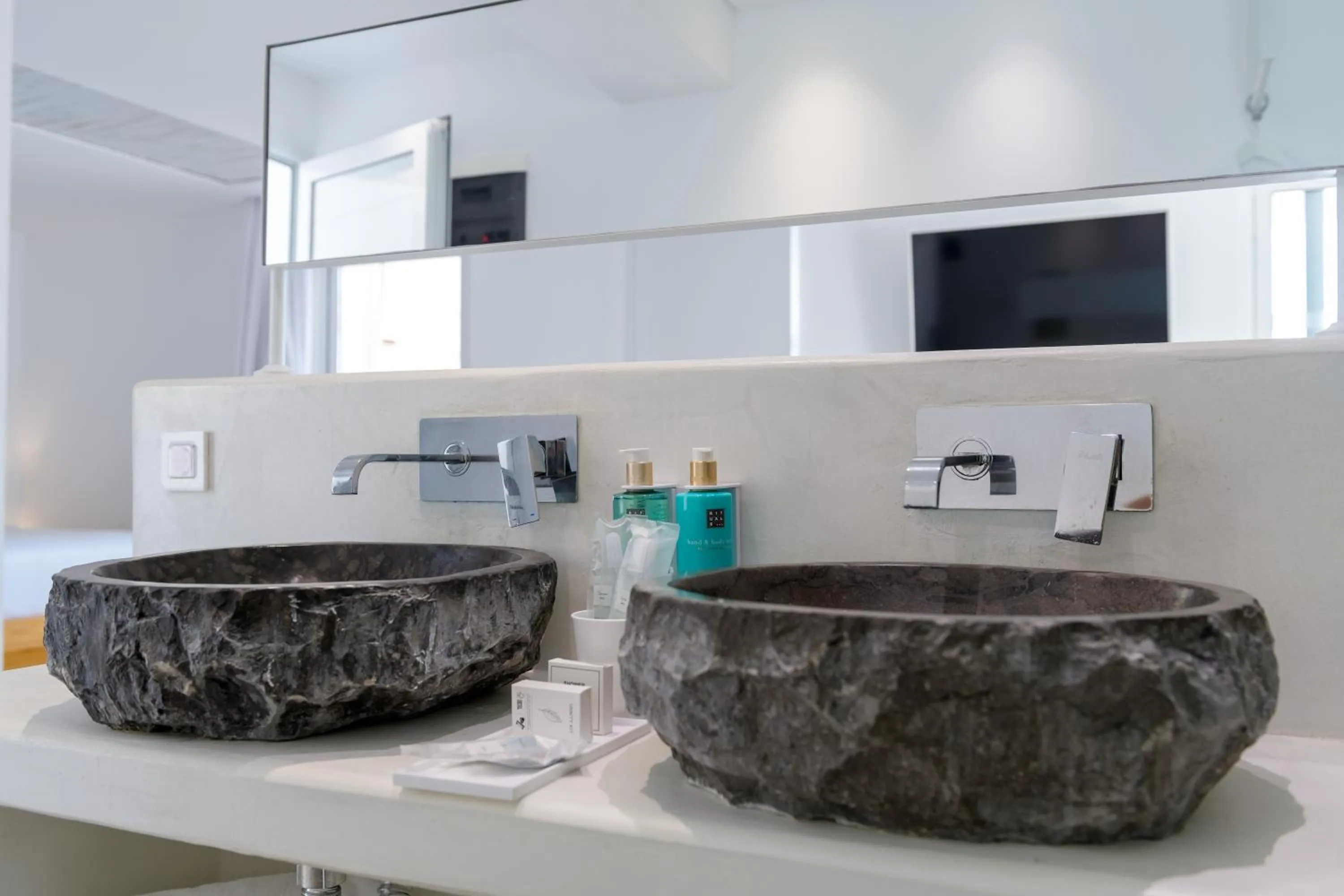 Bathroom in Kantouni Beach Boutique Hotel