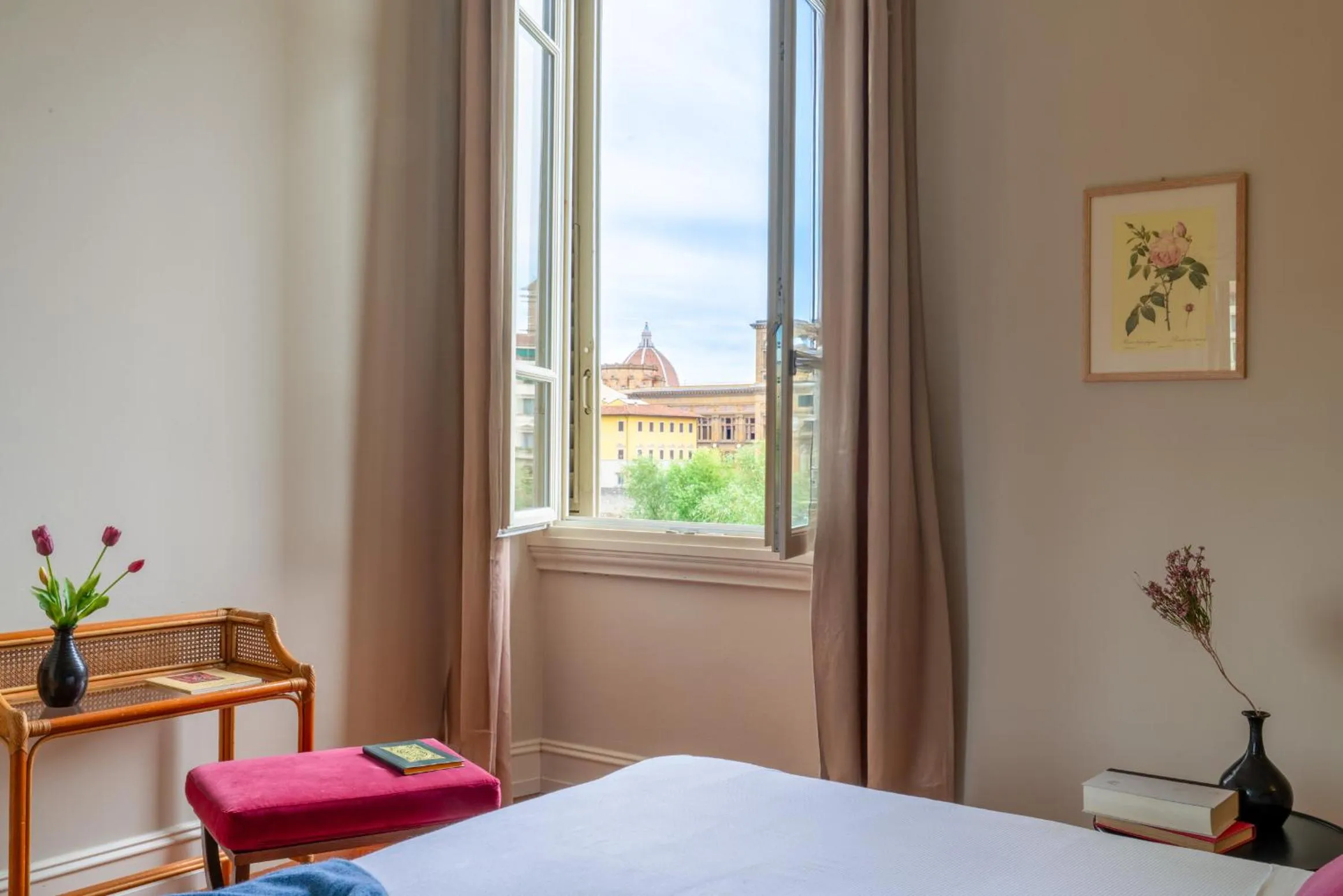 Photo of the whole room, Bed in Serristori Palace Residence