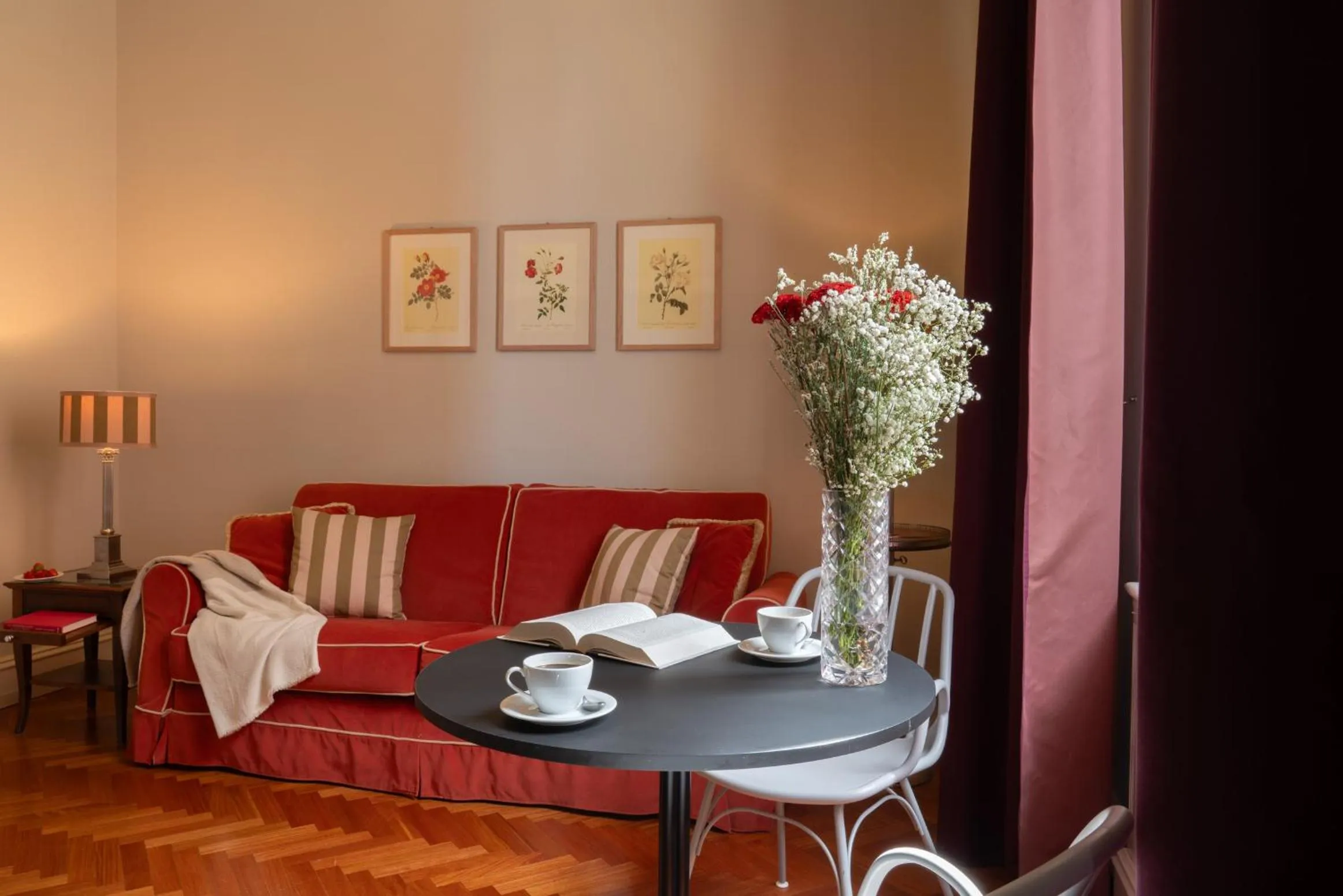Dining area in Serristori Palace Residence