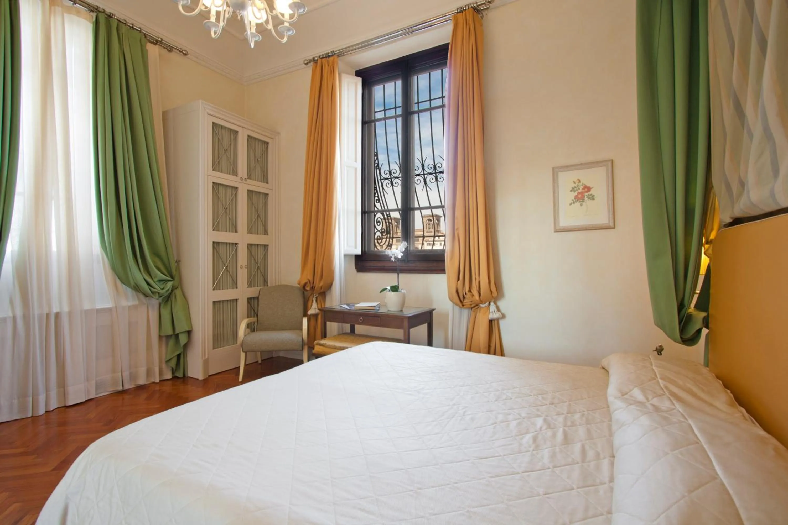 Bedroom, Bed in Serristori Palace Residence