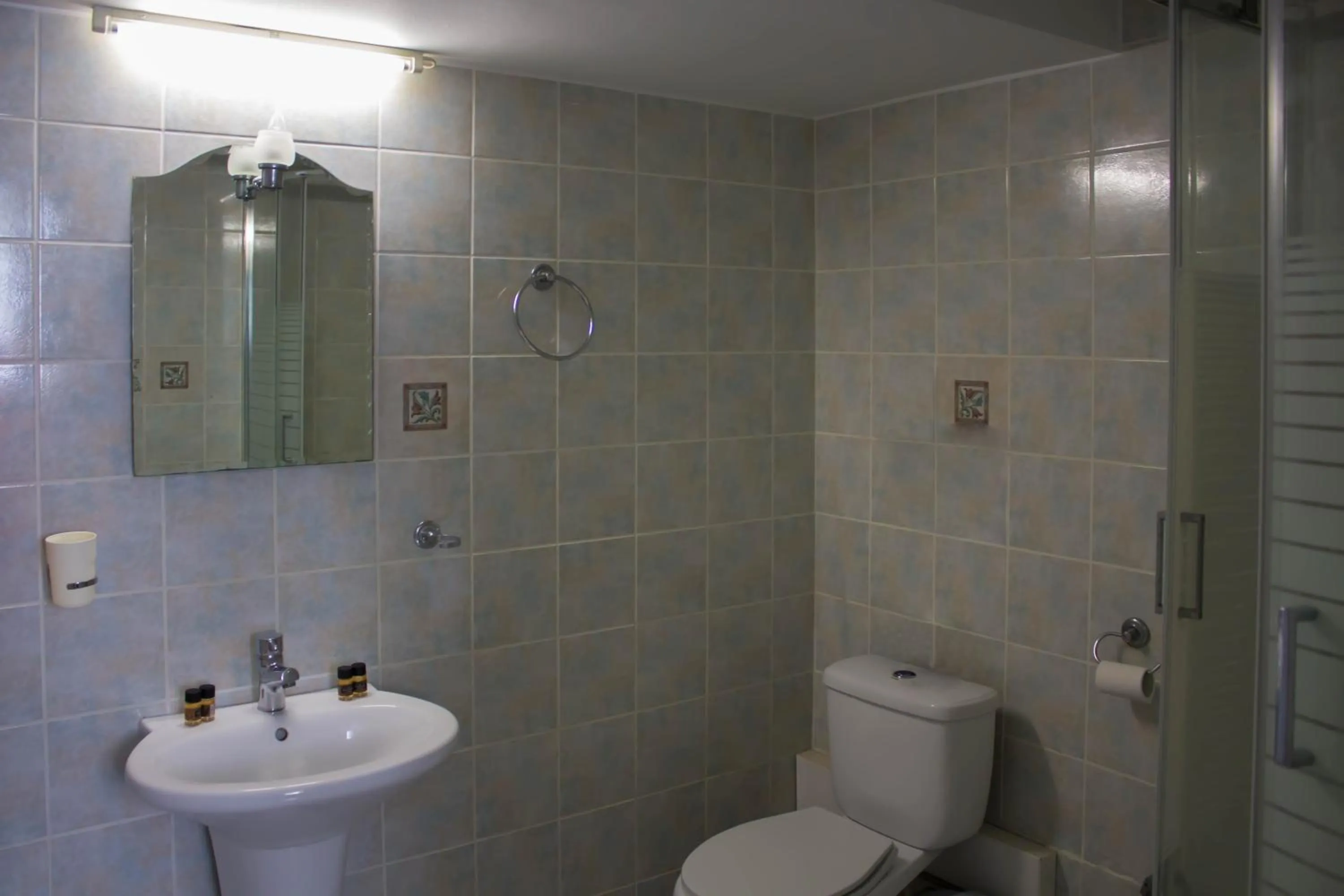 Bathroom in Bonne Nuit Pension