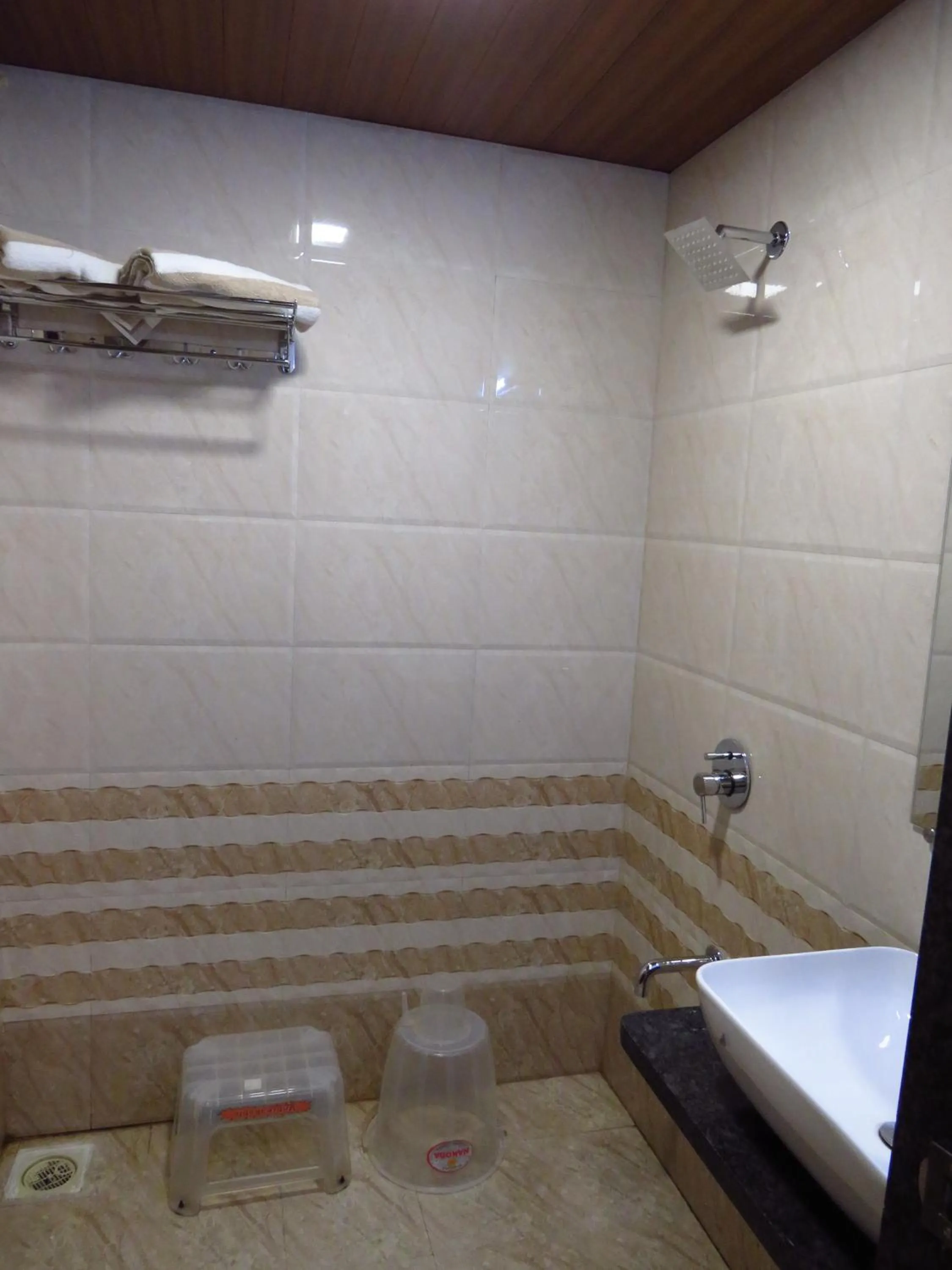 Shower in City Palace Resort