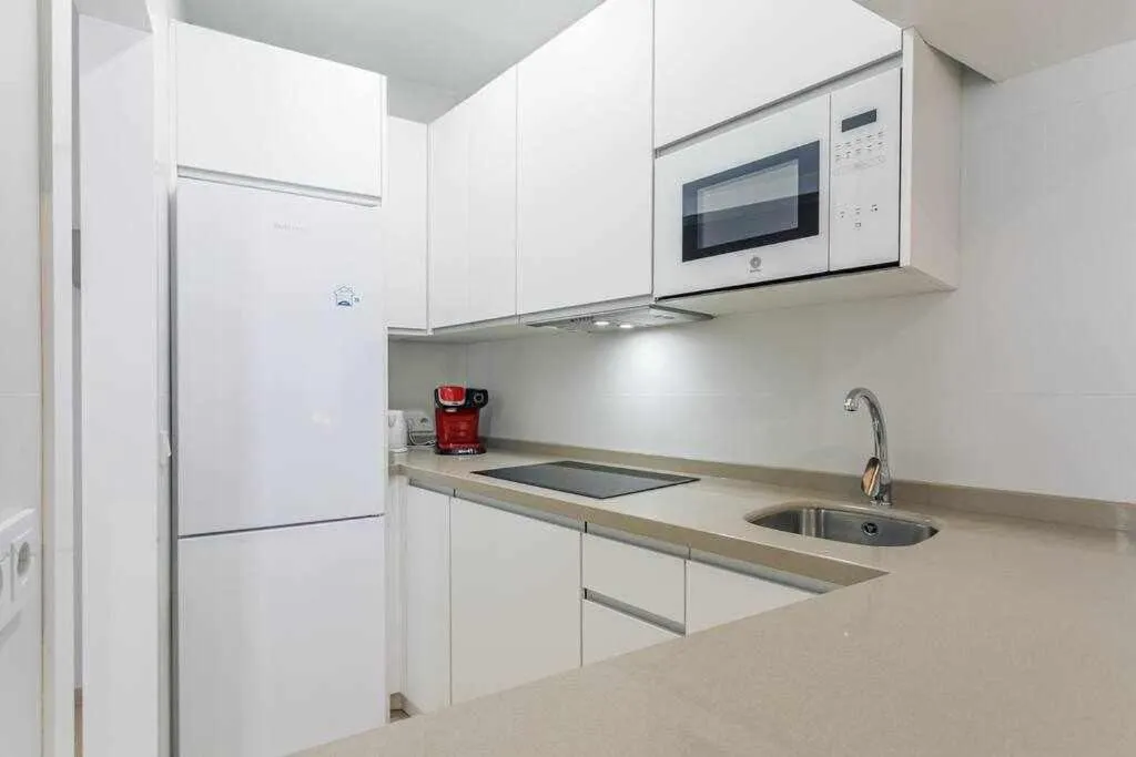 Kitchen or kitchenette in Santa Cruz Parking incluido