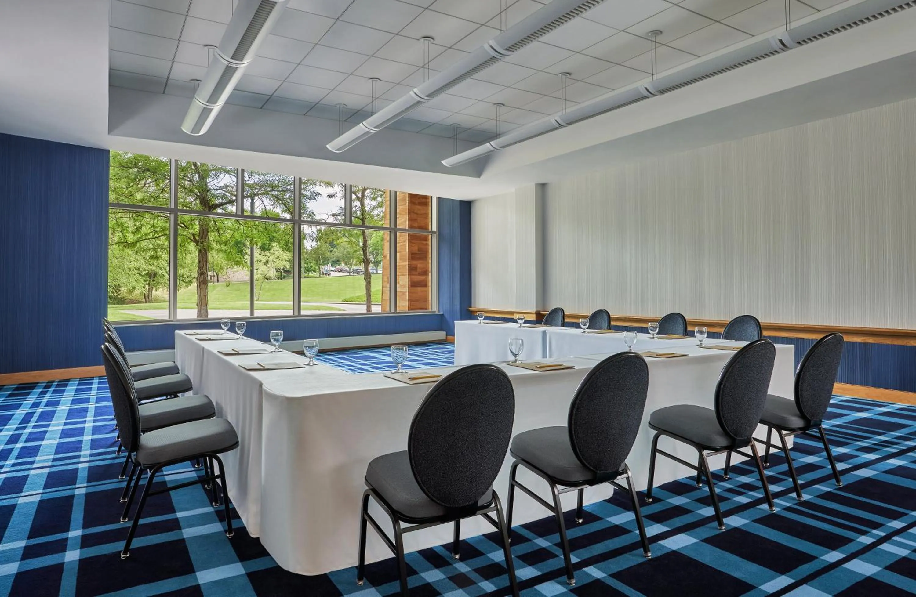 Meeting/conference room in Graduate by Hilton Cincinnati