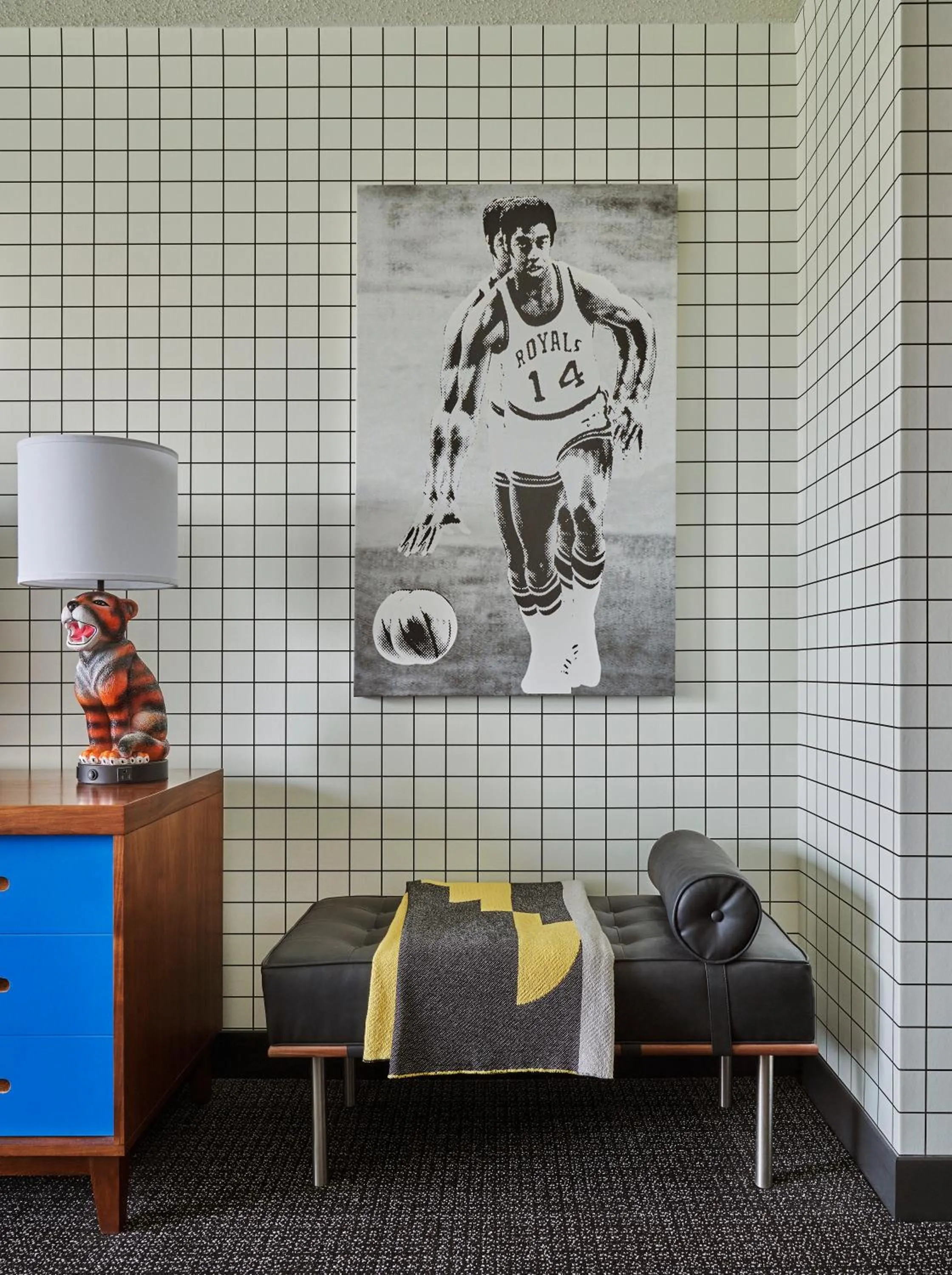 Seating area in Graduate by Hilton Cincinnati