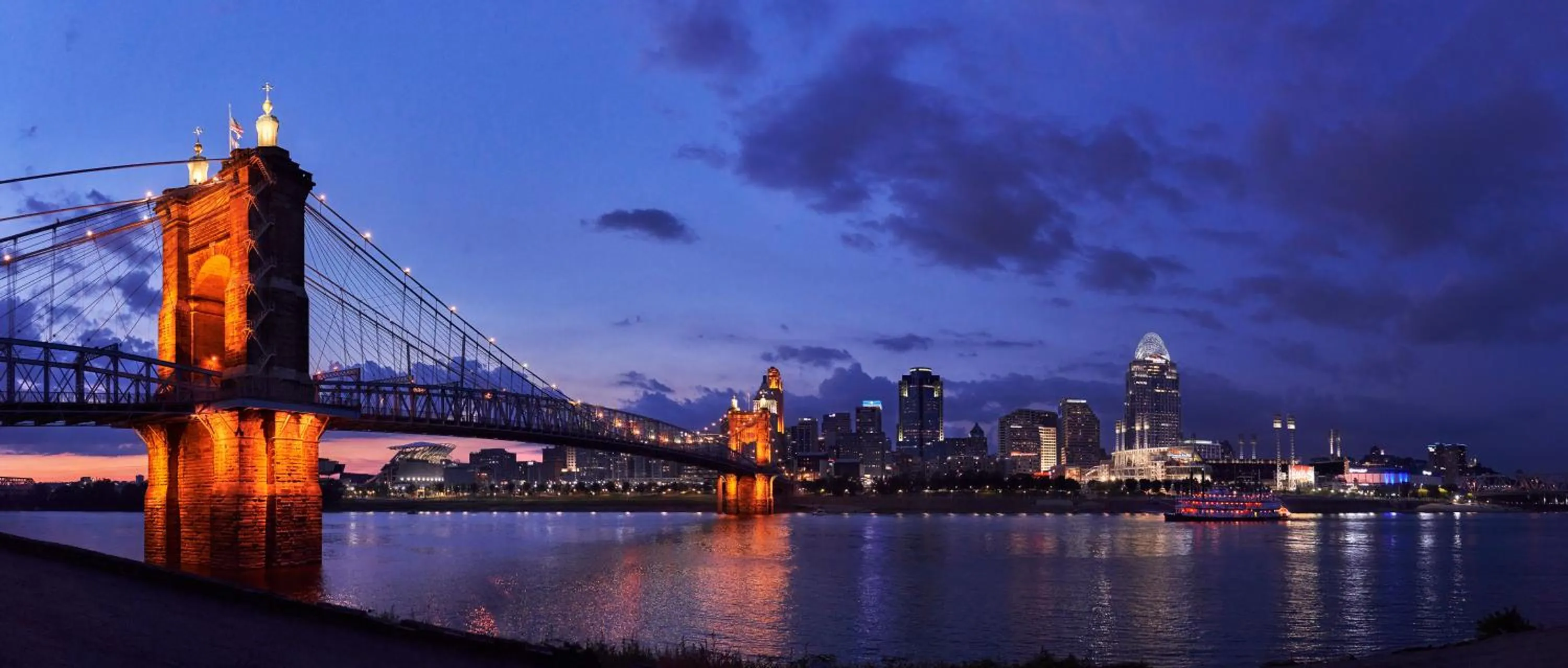 City view in Graduate by Hilton Cincinnati