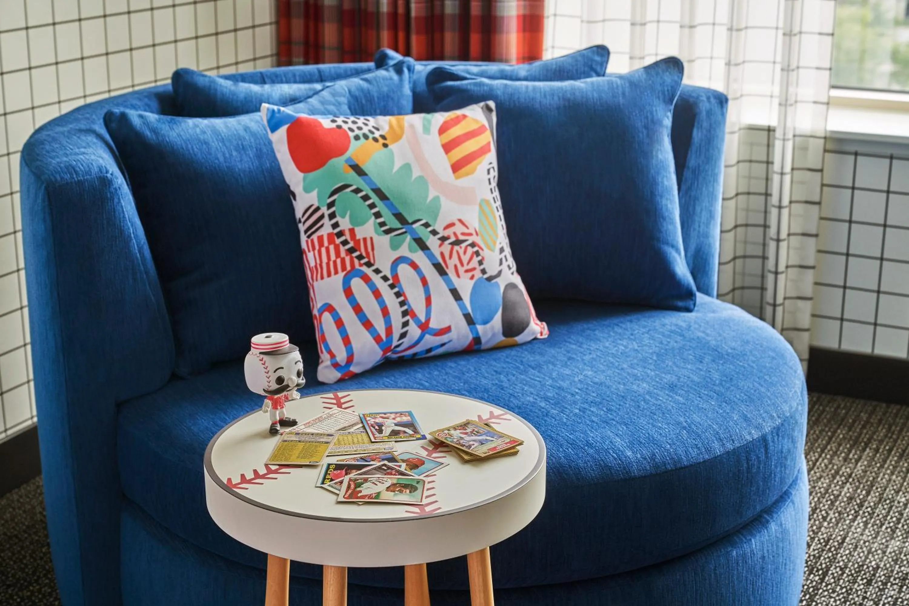 Seating area in Graduate by Hilton Cincinnati