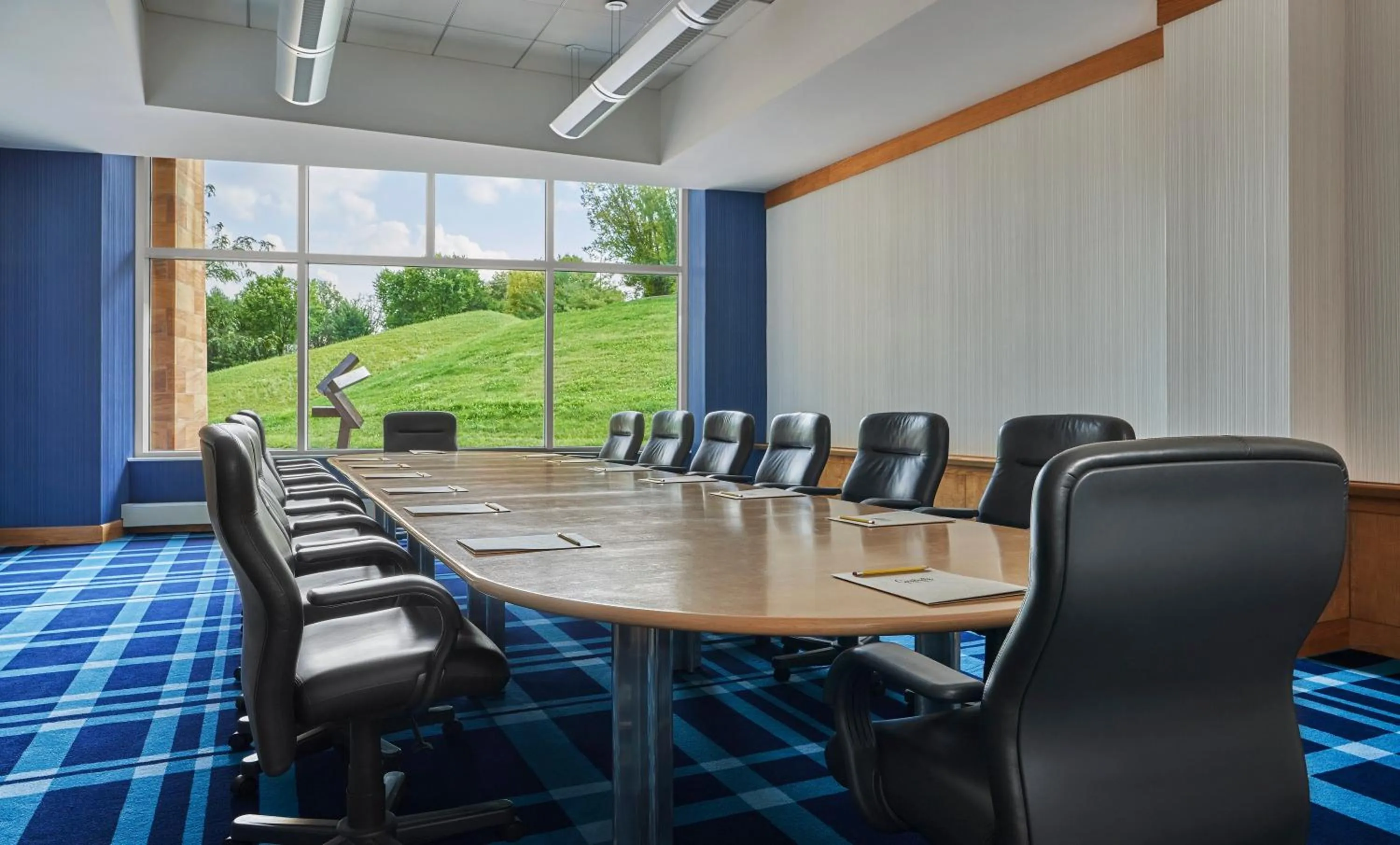 Meeting/conference room in Graduate by Hilton Cincinnati