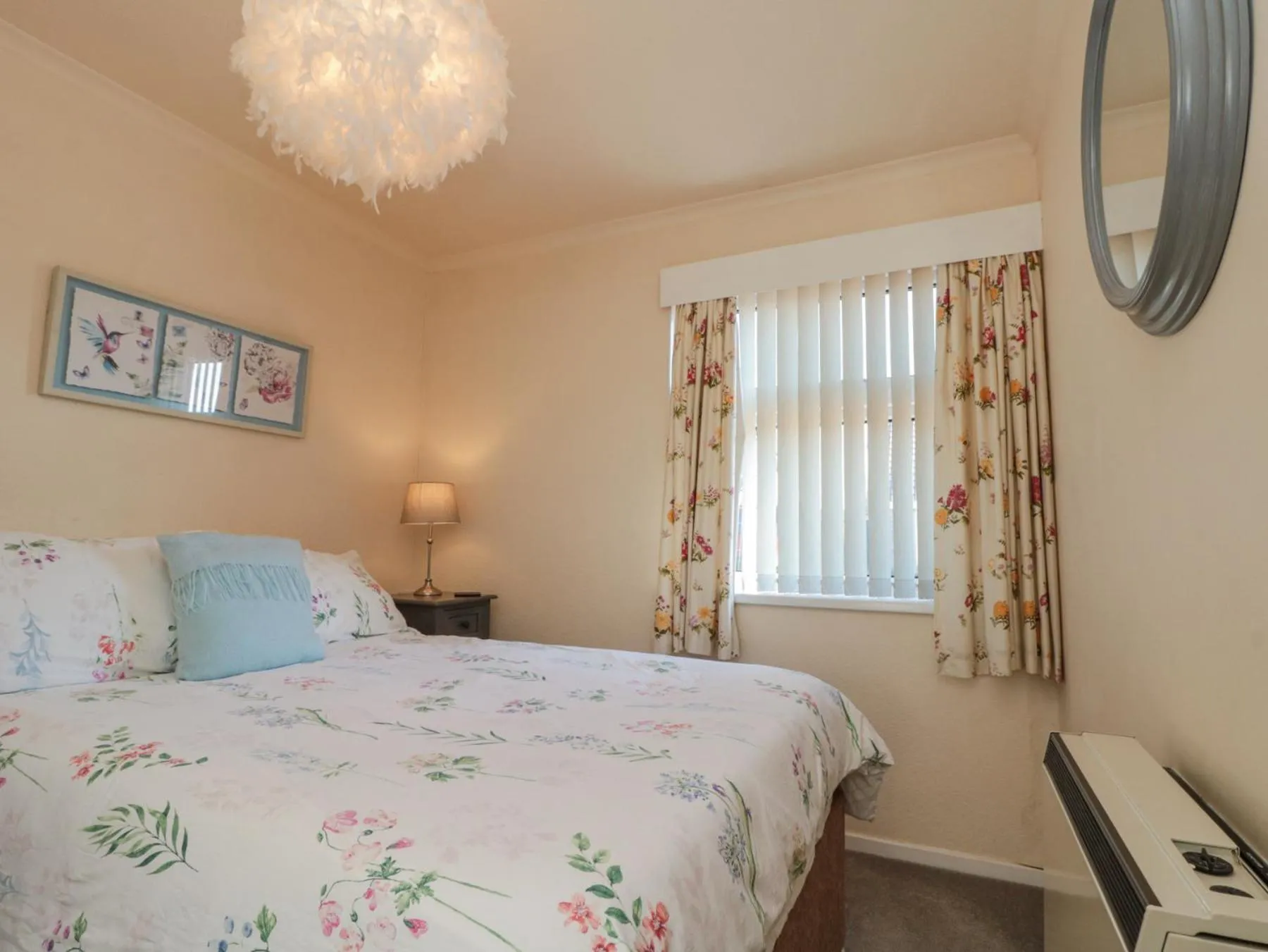 Property building, Bed in Danescroft
