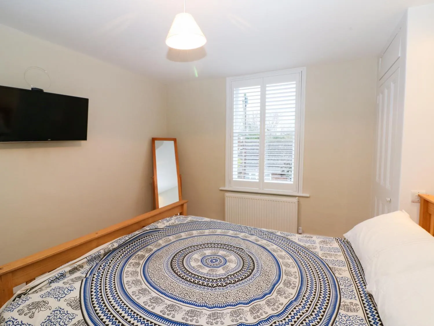Bed in Newden Cottage