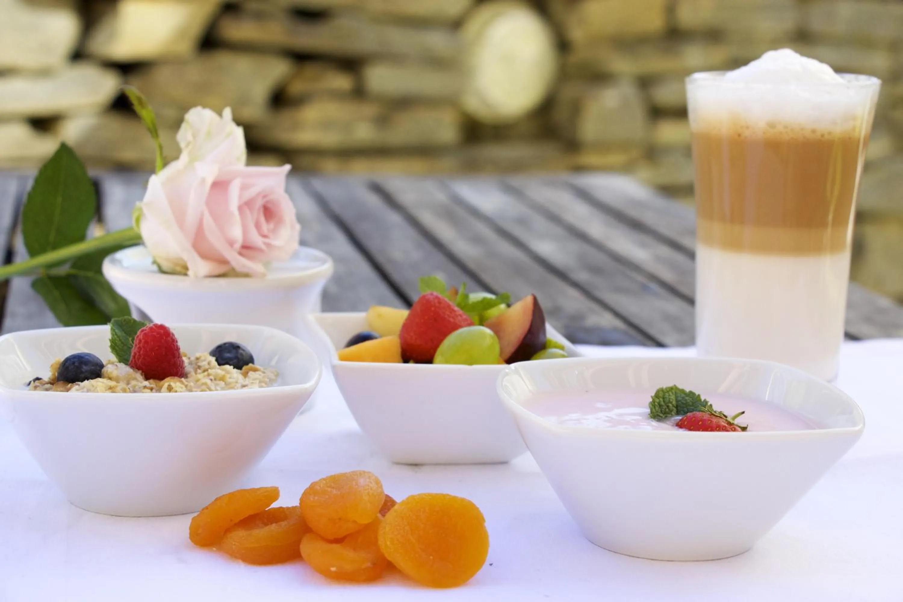 Food and drinks in Suitenhotel Zurbriggen