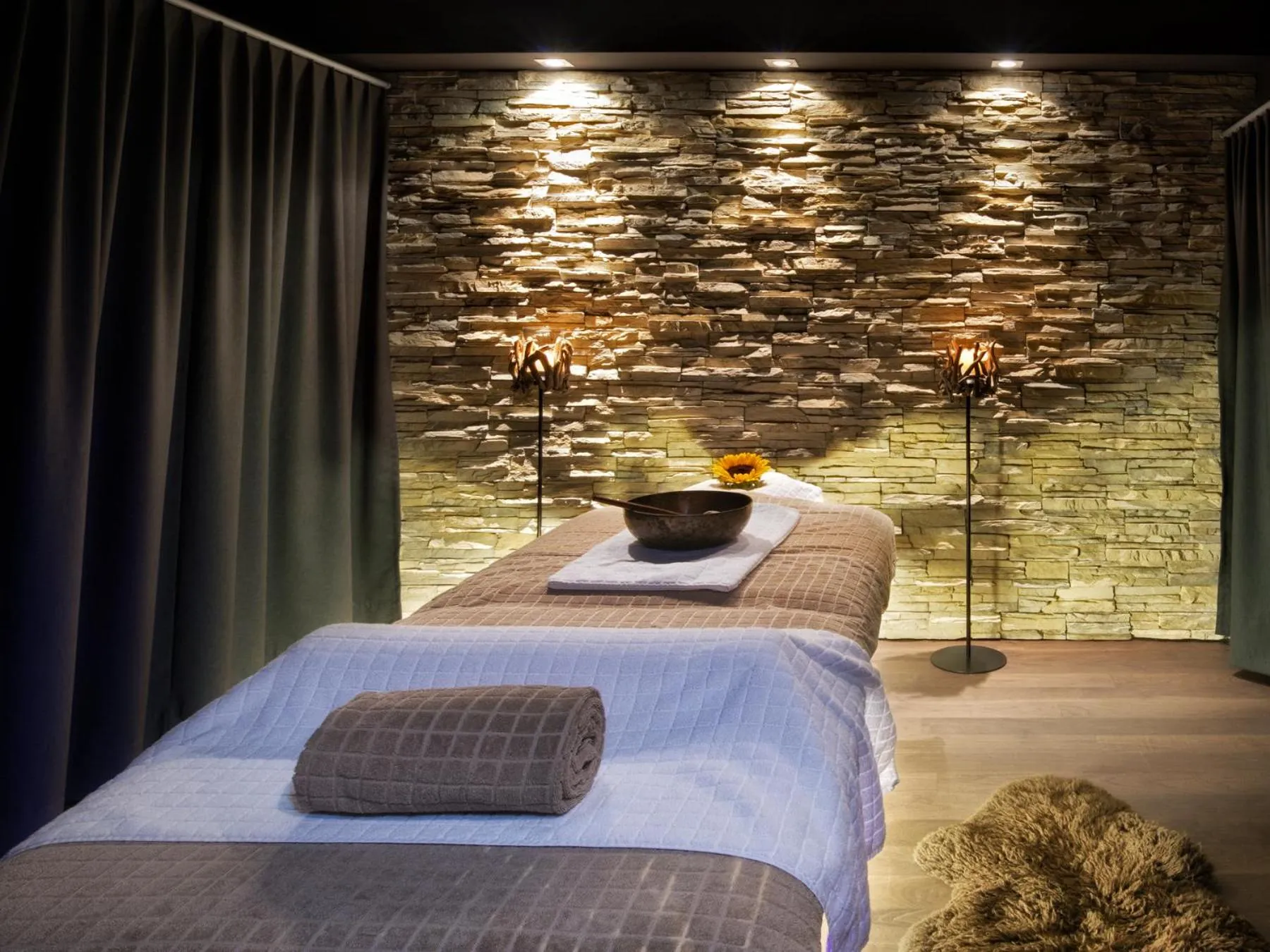 Massage, Bed in Suitenhotel Zurbriggen