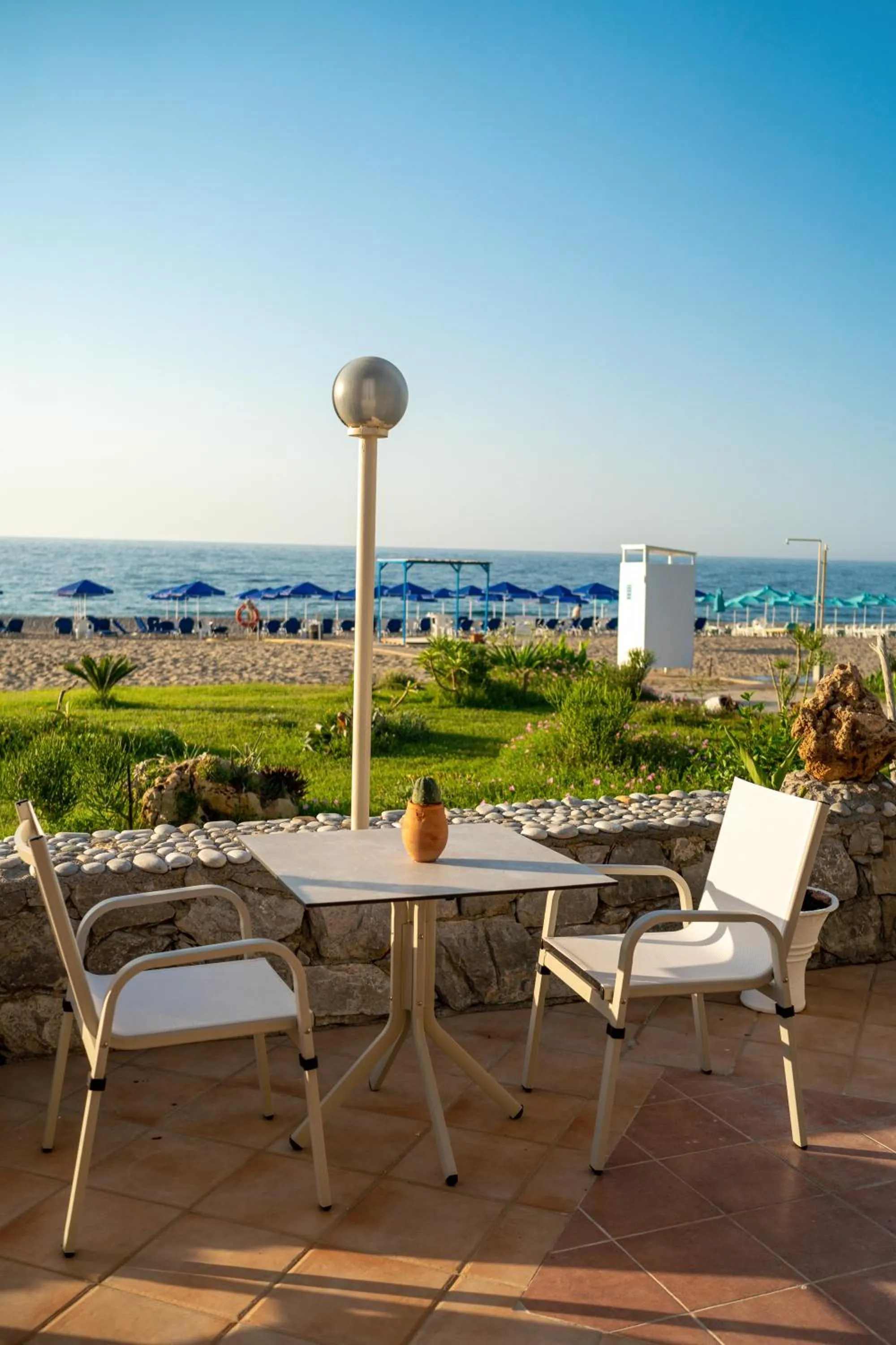 Lounge or bar in Hotel Kathrin Beach