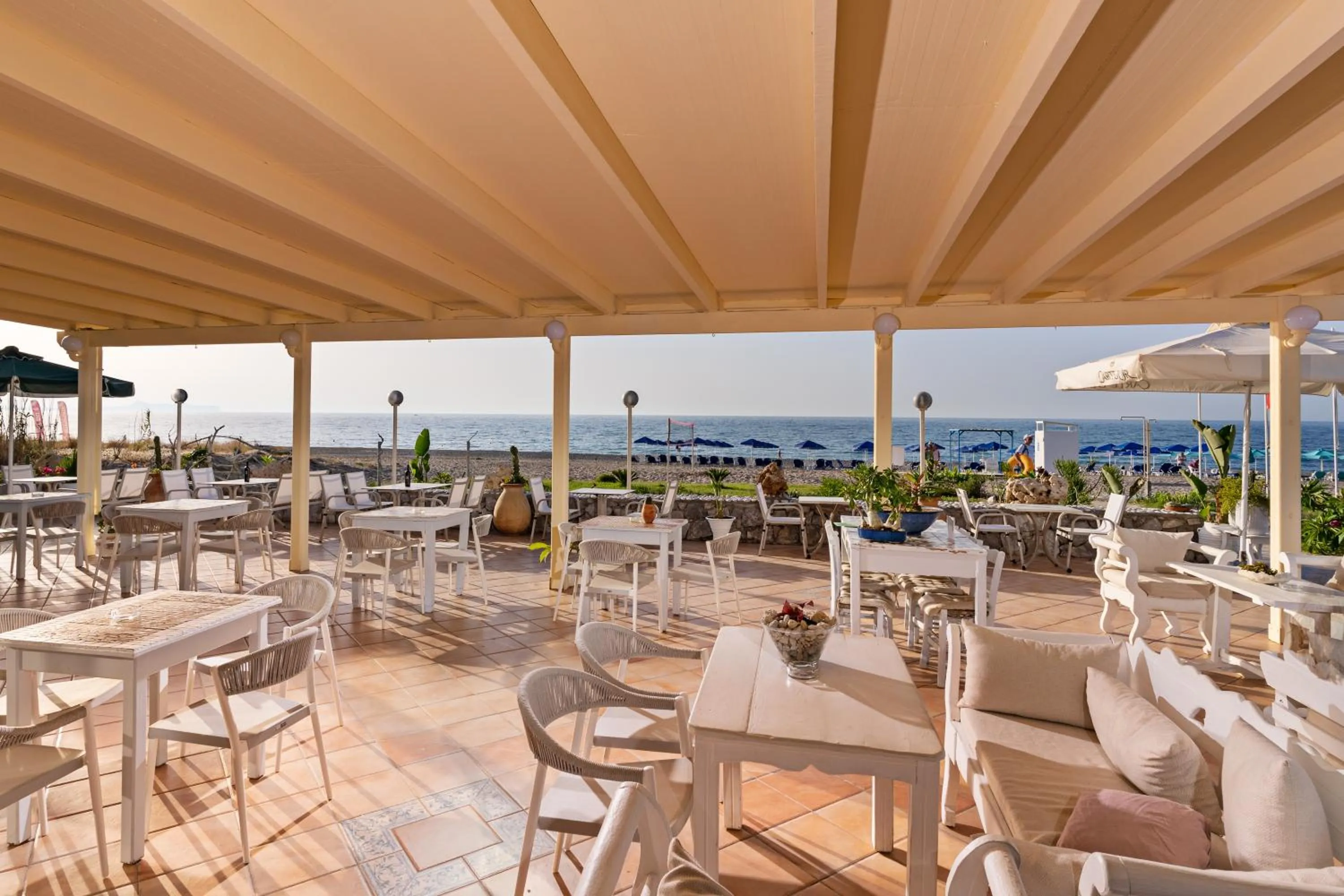 Lounge or bar in Hotel Kathrin Beach