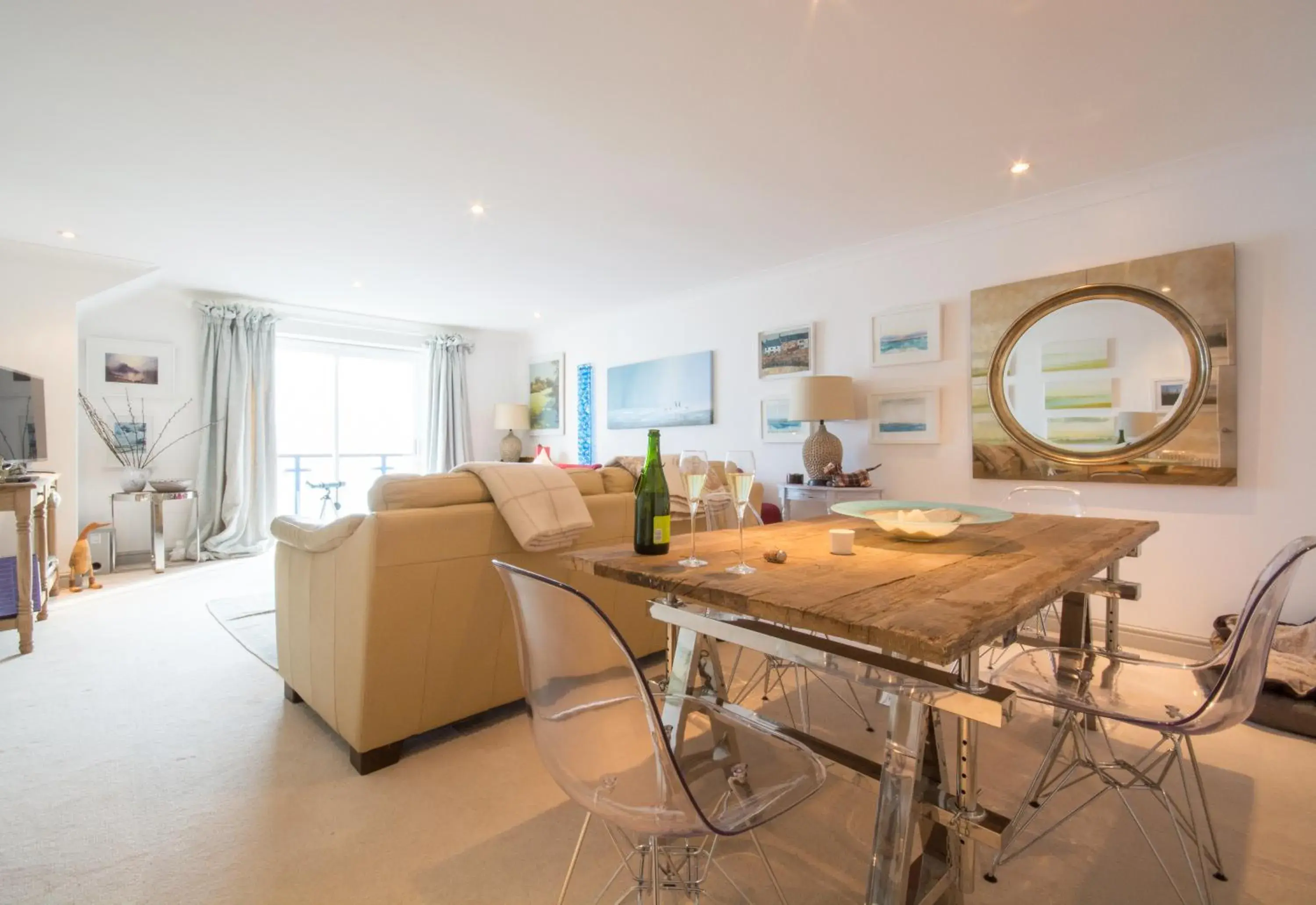 Stunning home with breathtaking sea views Stunning home with breathtaking sea views