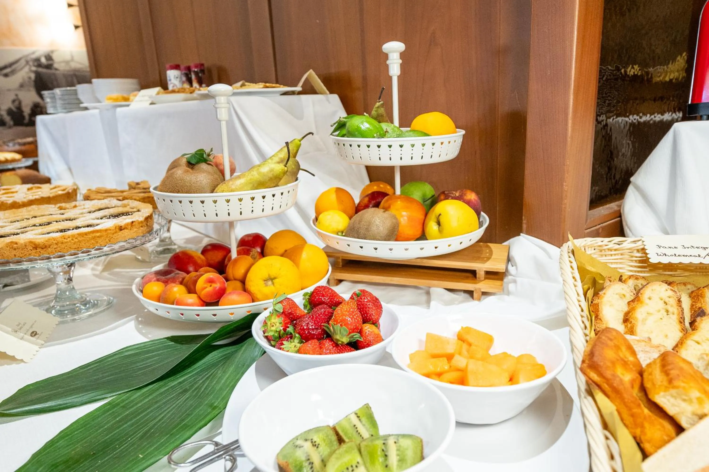 Food and drinks in Art Hotel Santa Lucia