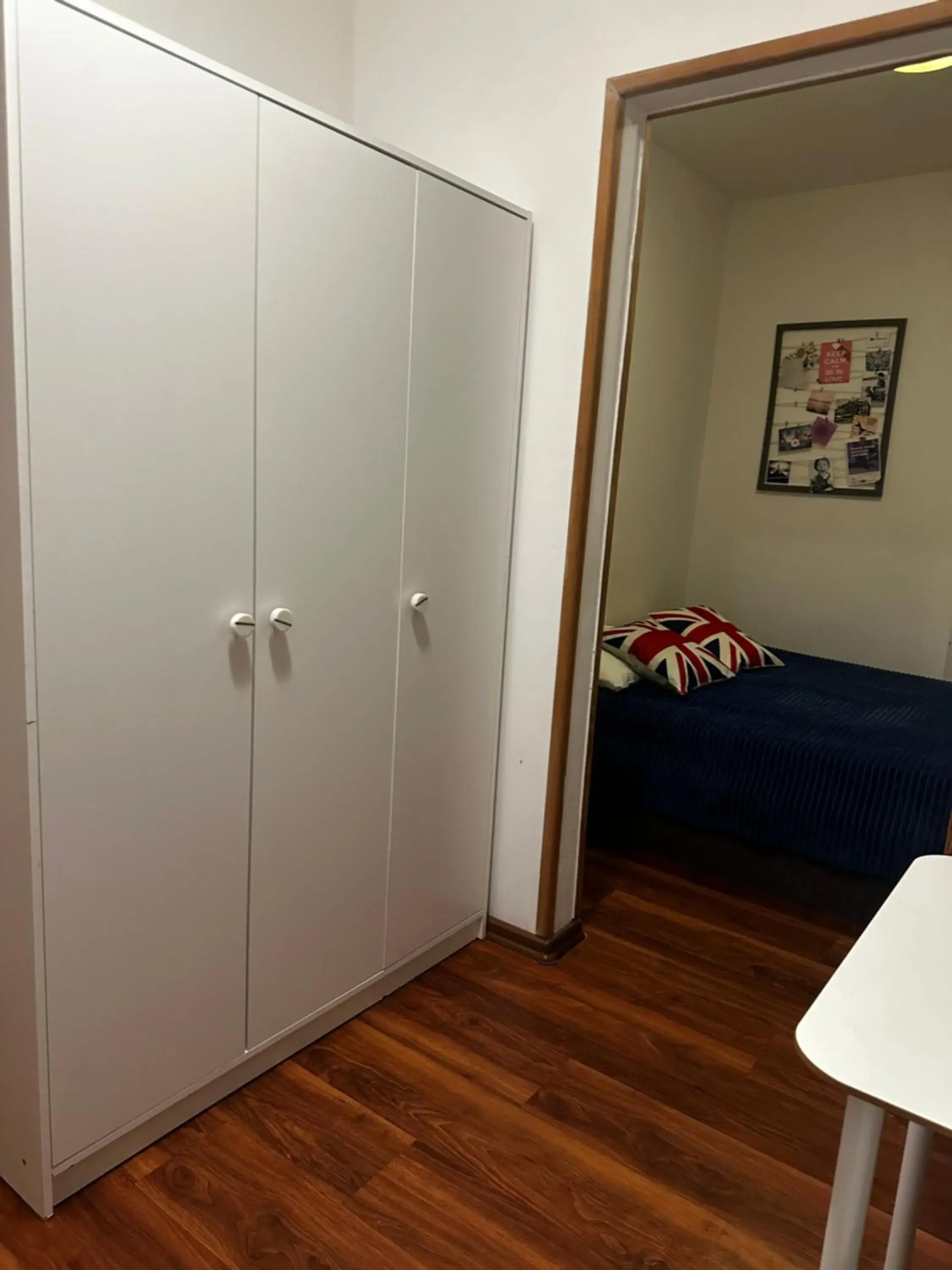 Double Room in Travel House Wroclaw Double Room in Travel House Wroclaw