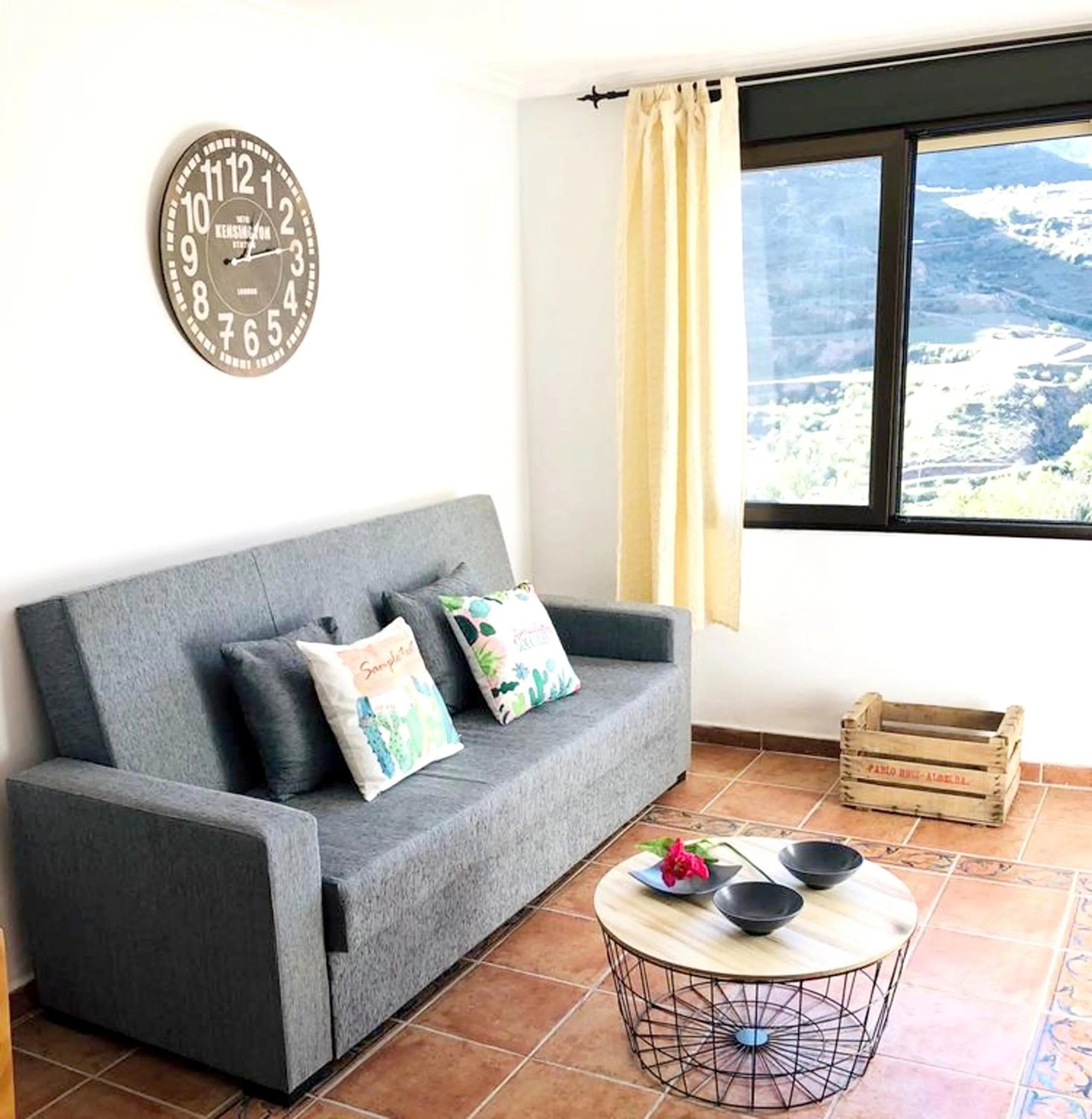 Comfortable House in Viguera with Mountain View