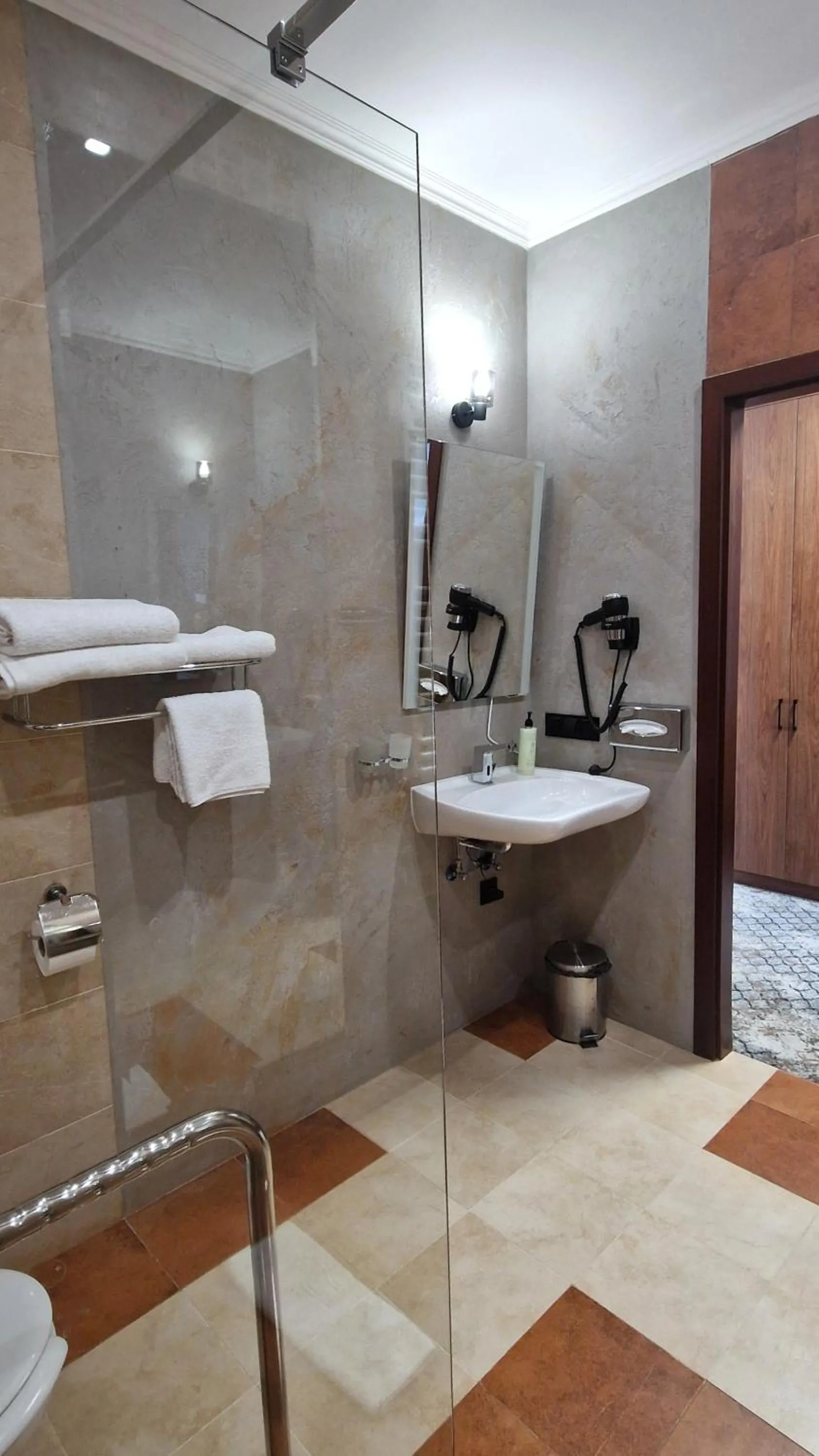 Shower in Hotel Korona Spa & Wellness