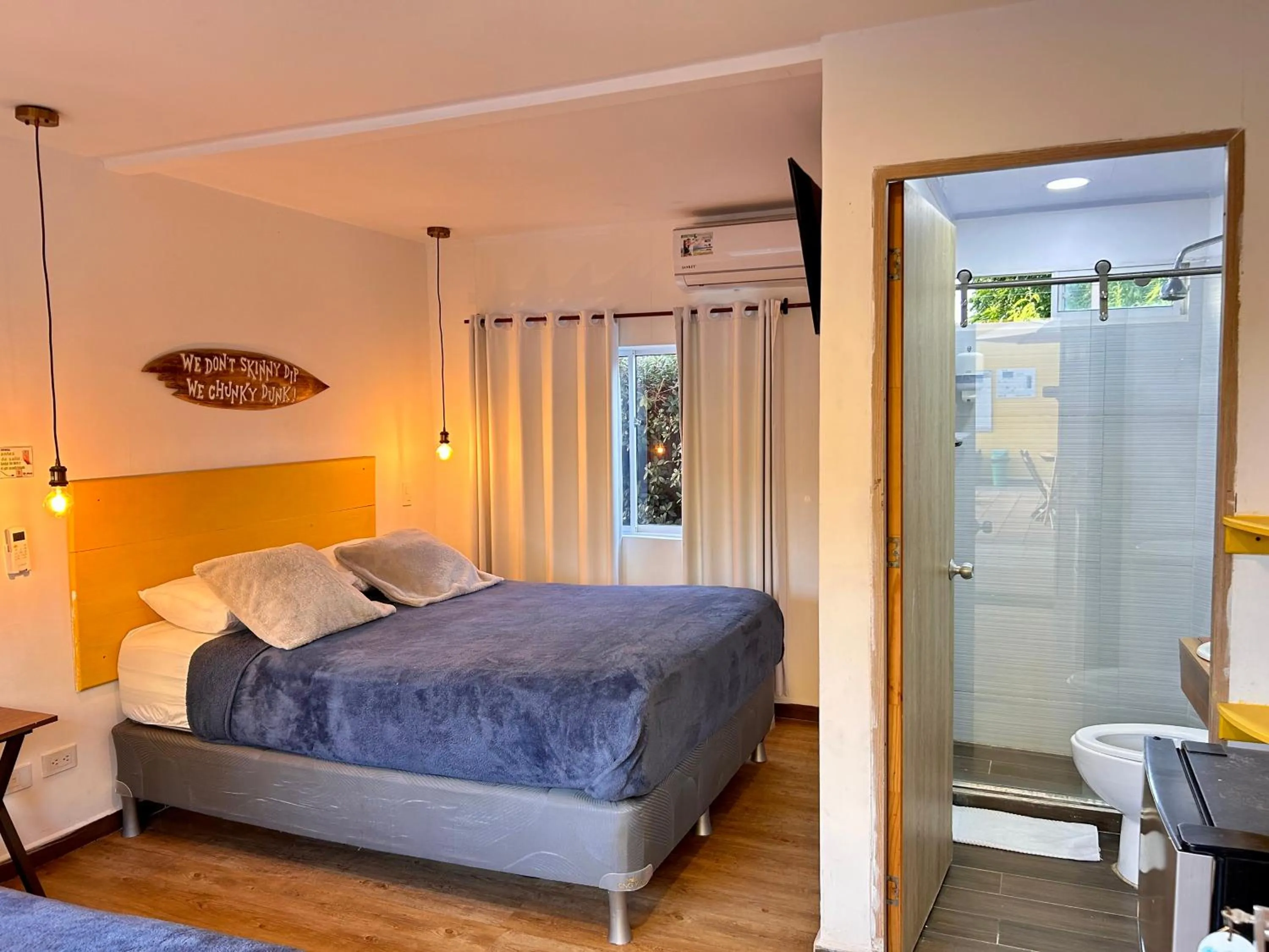 Bed in Be Happy Hotel