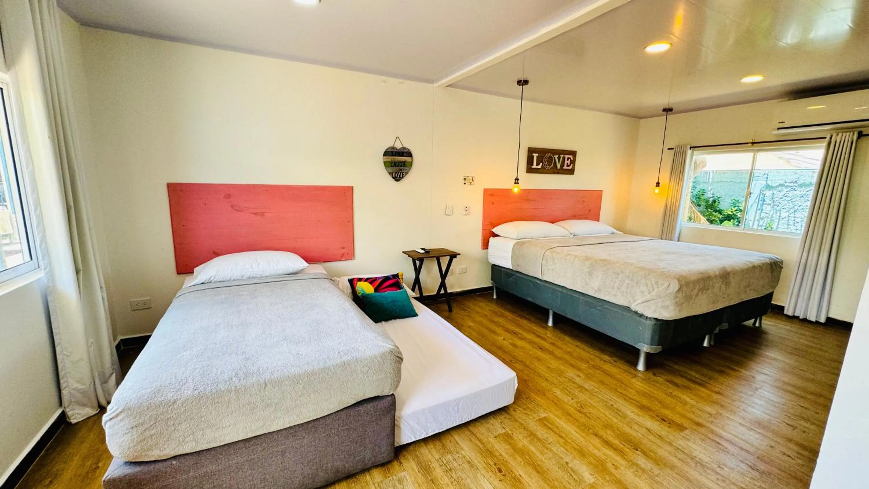 Bed in Be Happy Hotel