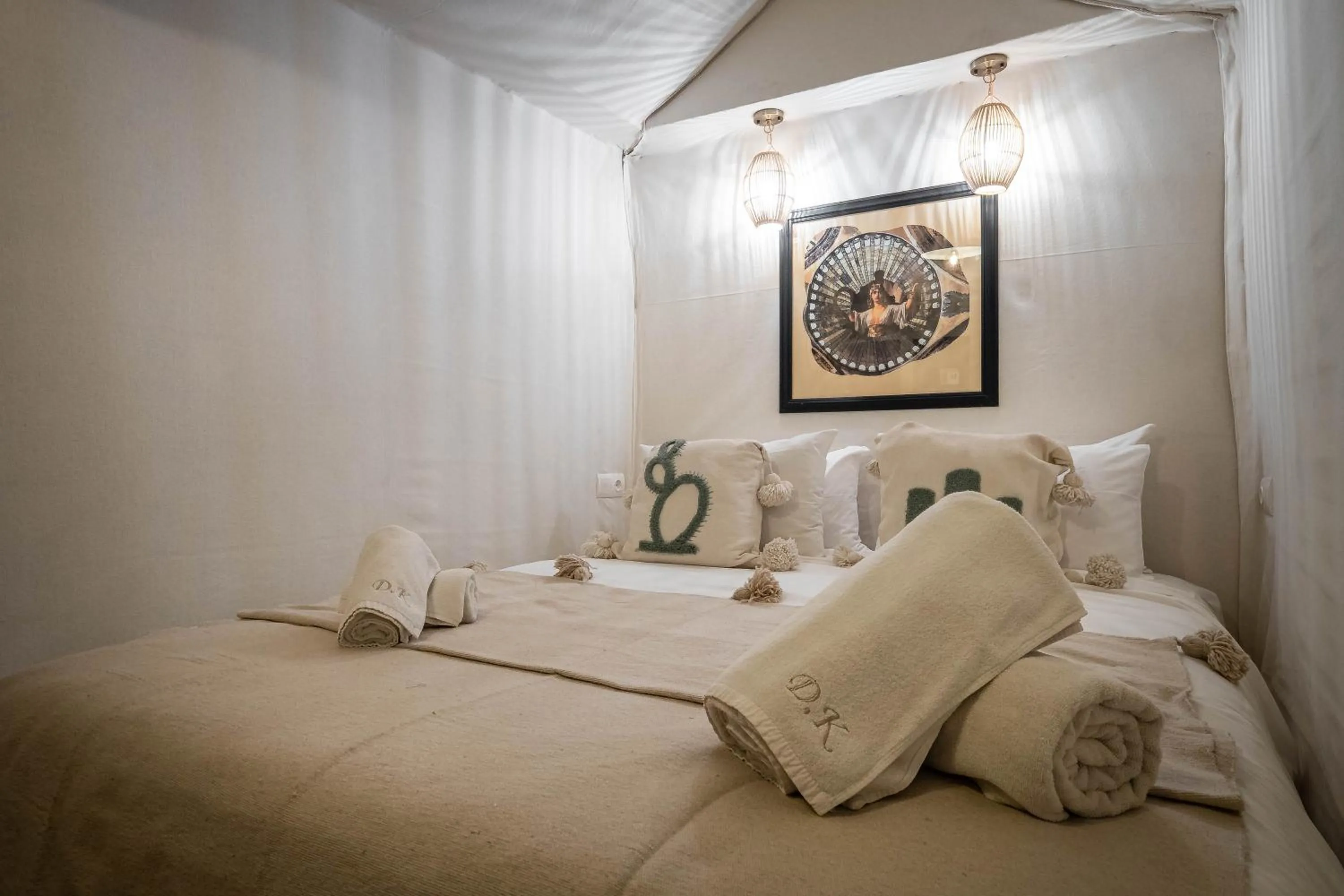 Bed in Dar Khmissa Riad & Spa