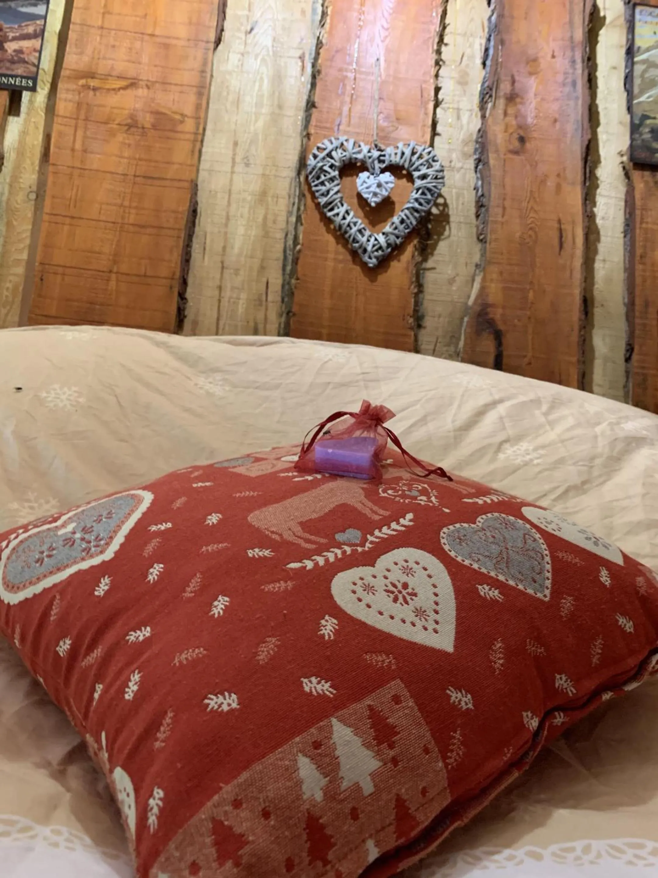 Bedroom, Bed in Les Ecrins de Belvedere