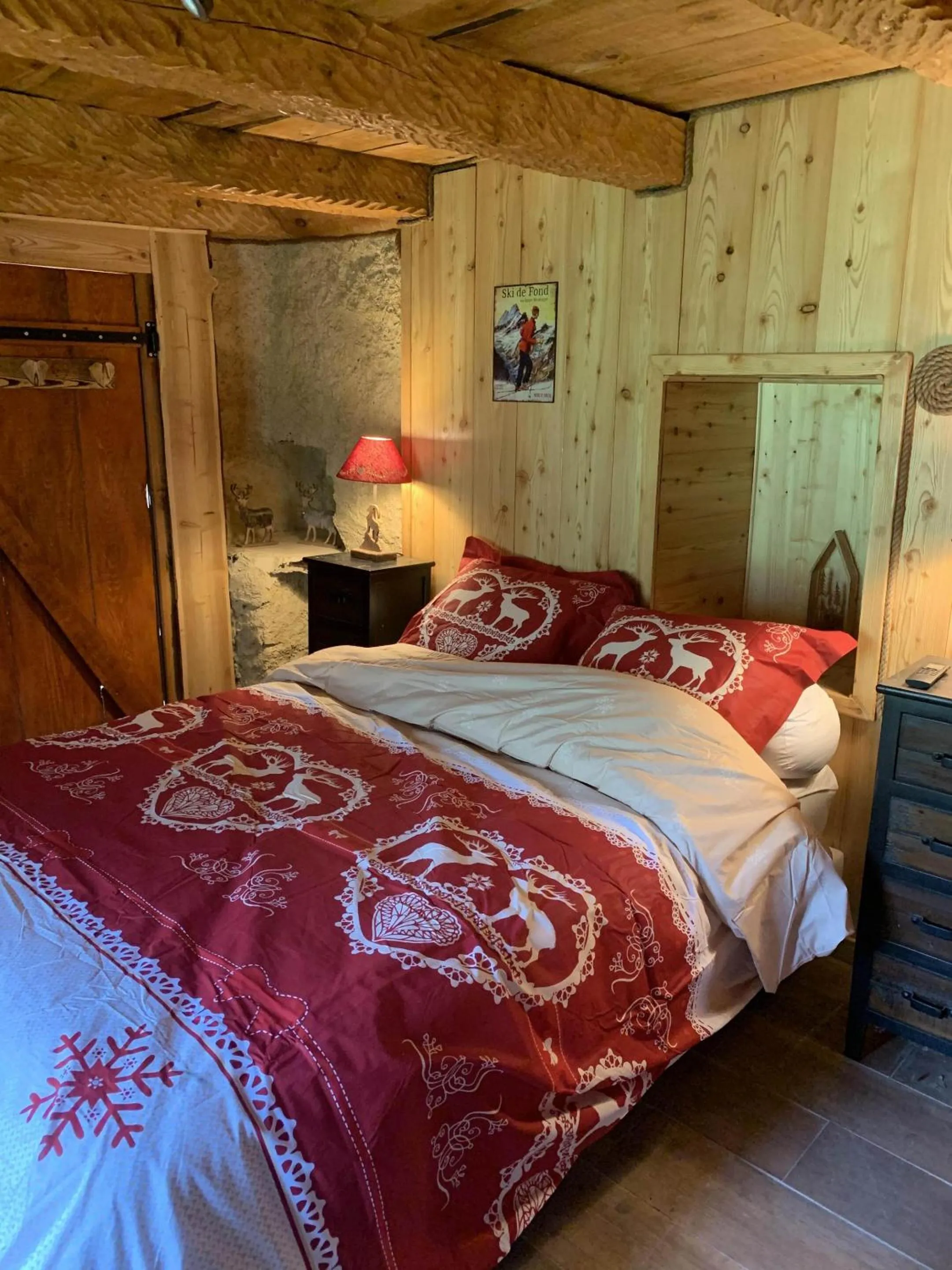 Bedroom, Bed in Les Ecrins de Belvedere