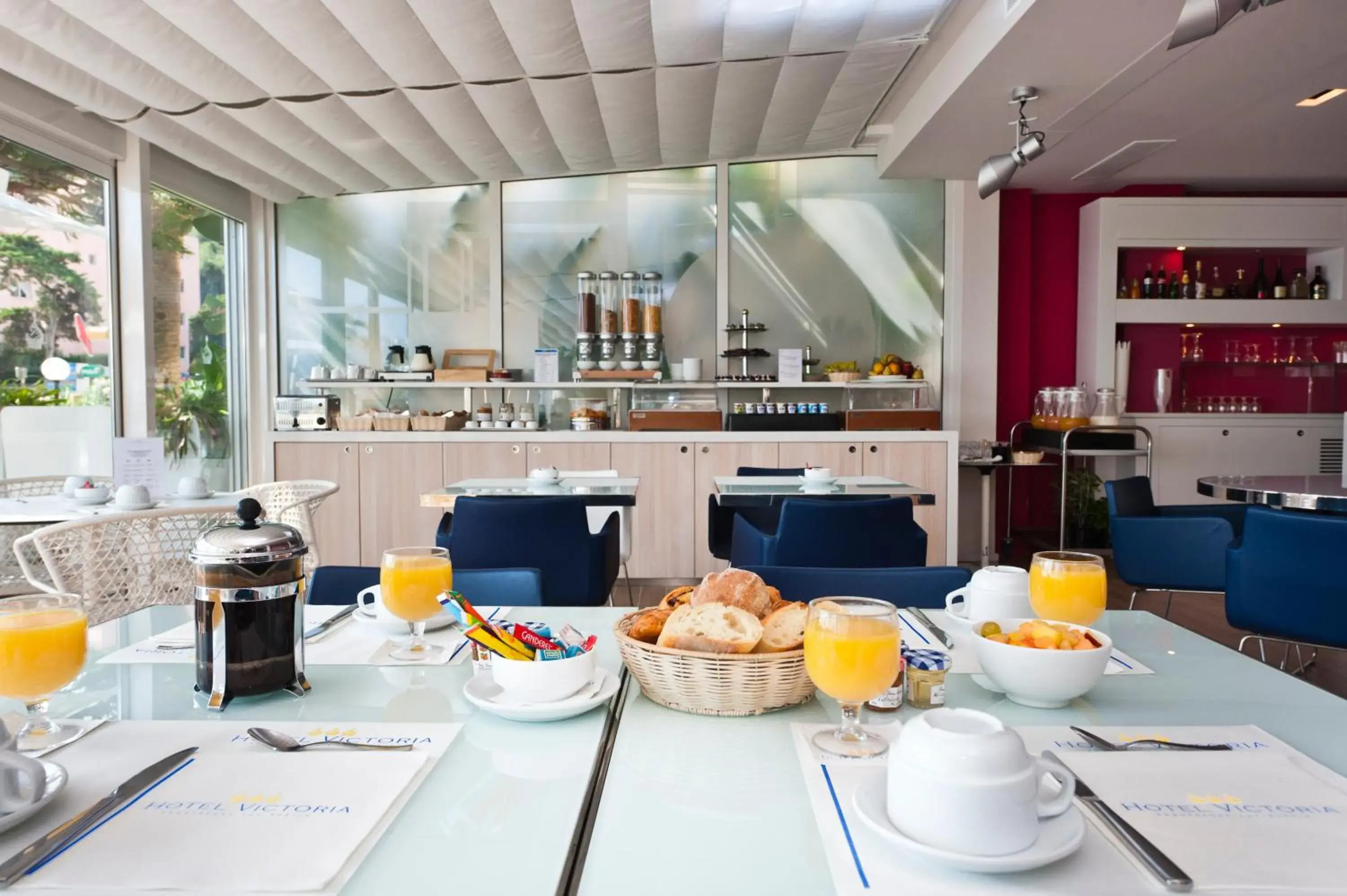 Restaurant/places to eat in Hotel Victoria Restaurant/places to eat in Hotel Victoria