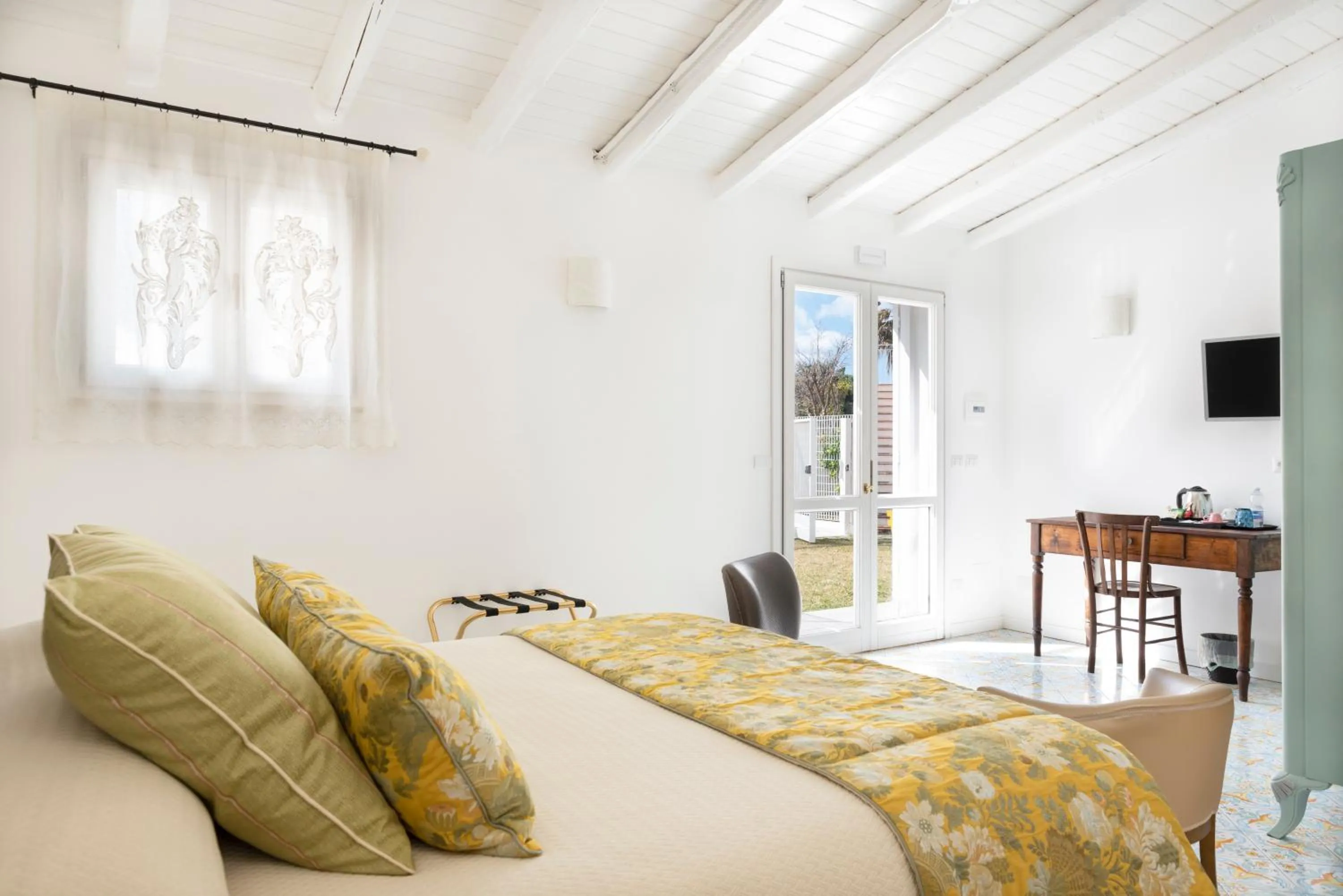 Bedroom in LA FORESTERIA DI MAESTINA