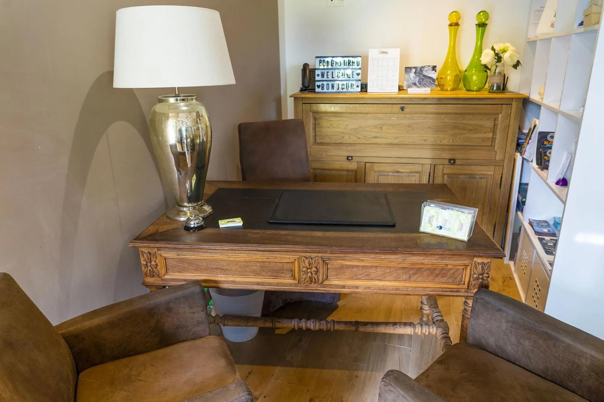 Lobby or reception in Auberge les Oliviers