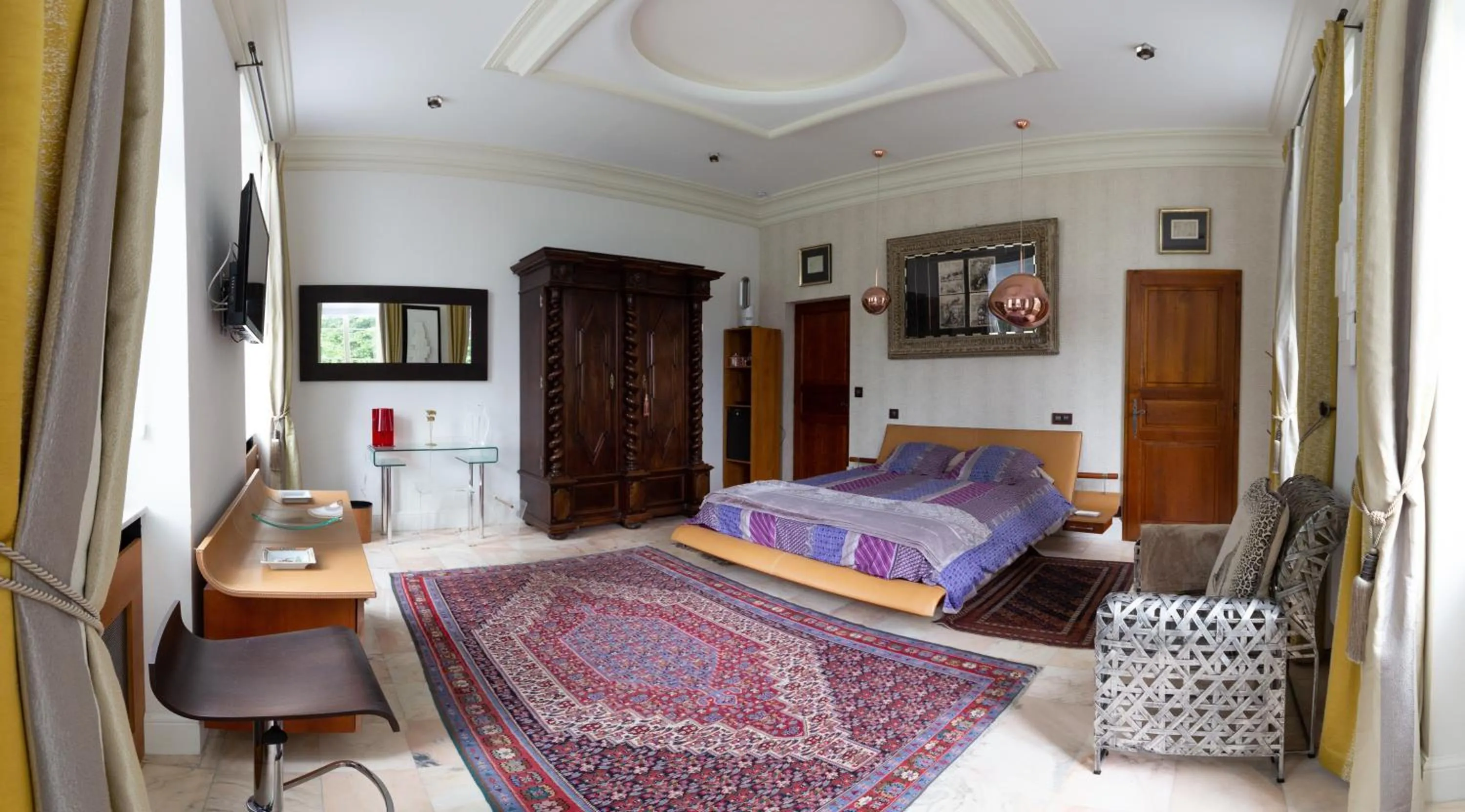 Bed in Château de Druon