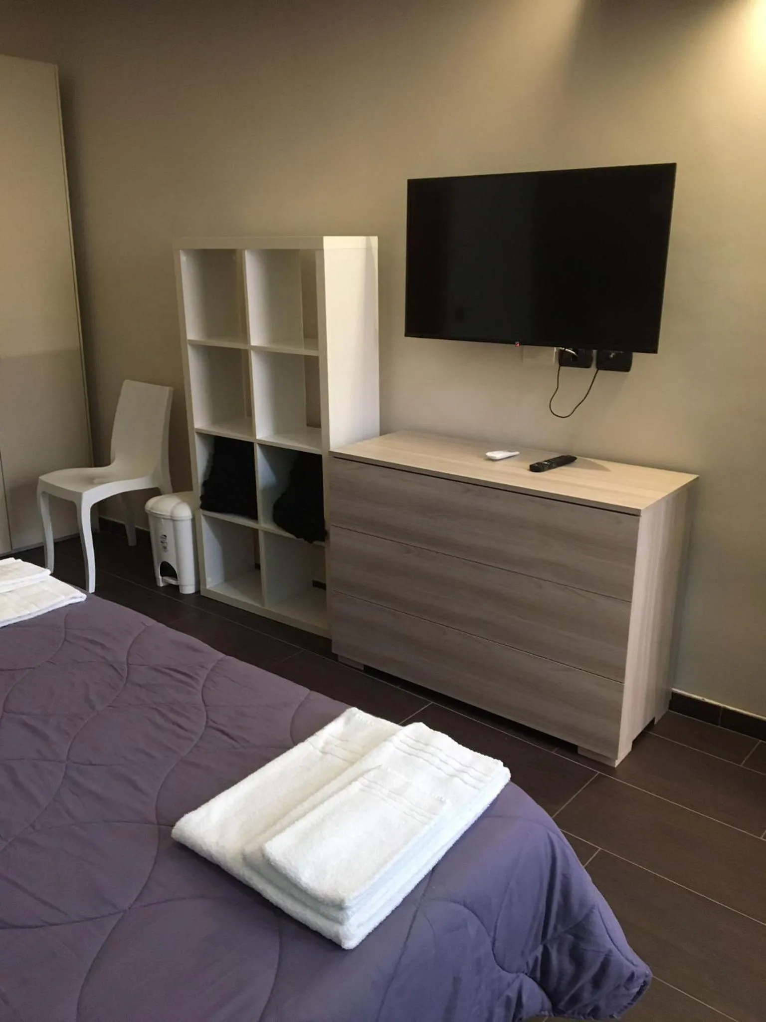 Bed in HH Hermoso Housing VALENZA