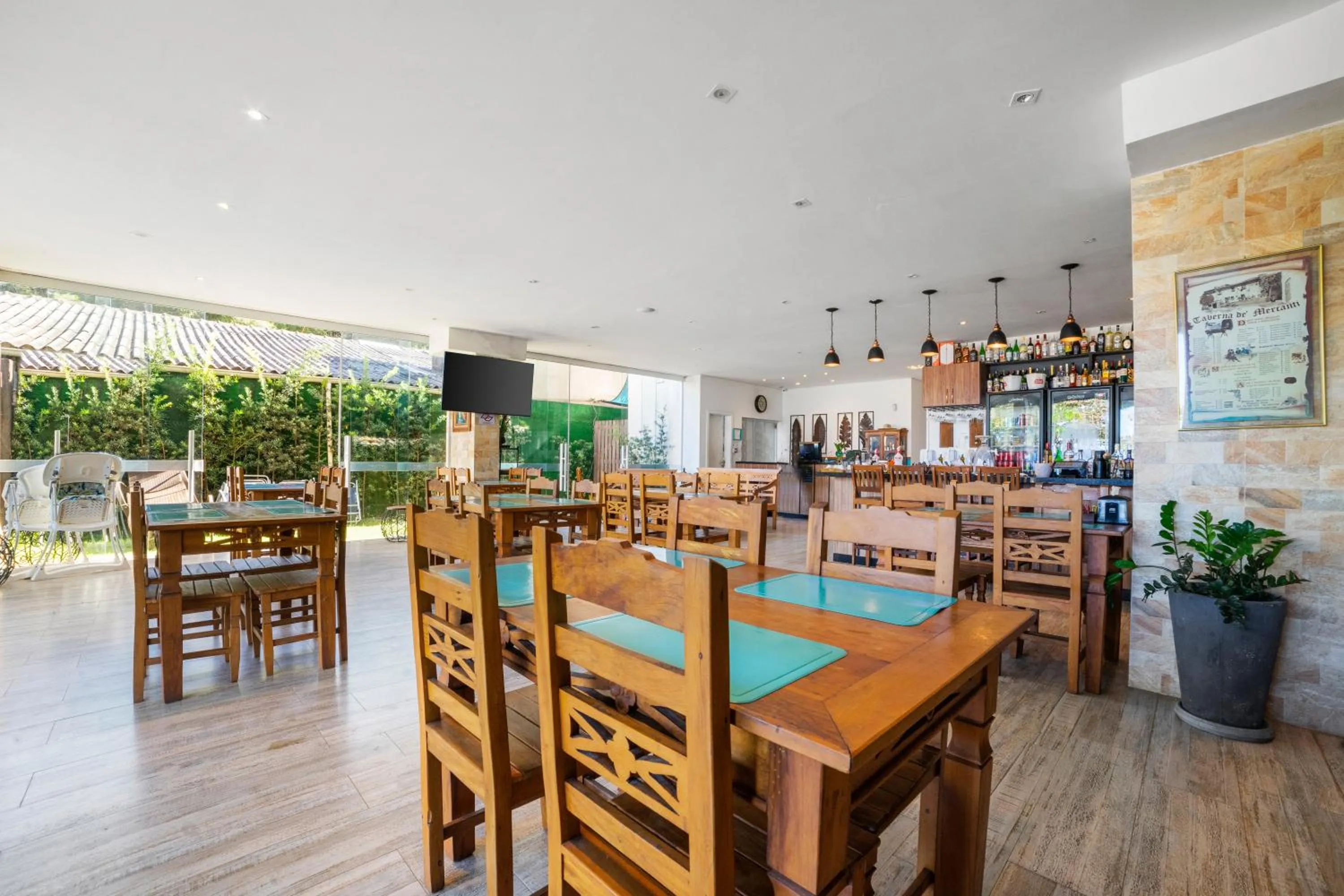 Restaurant/places to eat in Pousada Conca di Mare - Festa de Reveillon & Ceia de Natal - Pé na areia