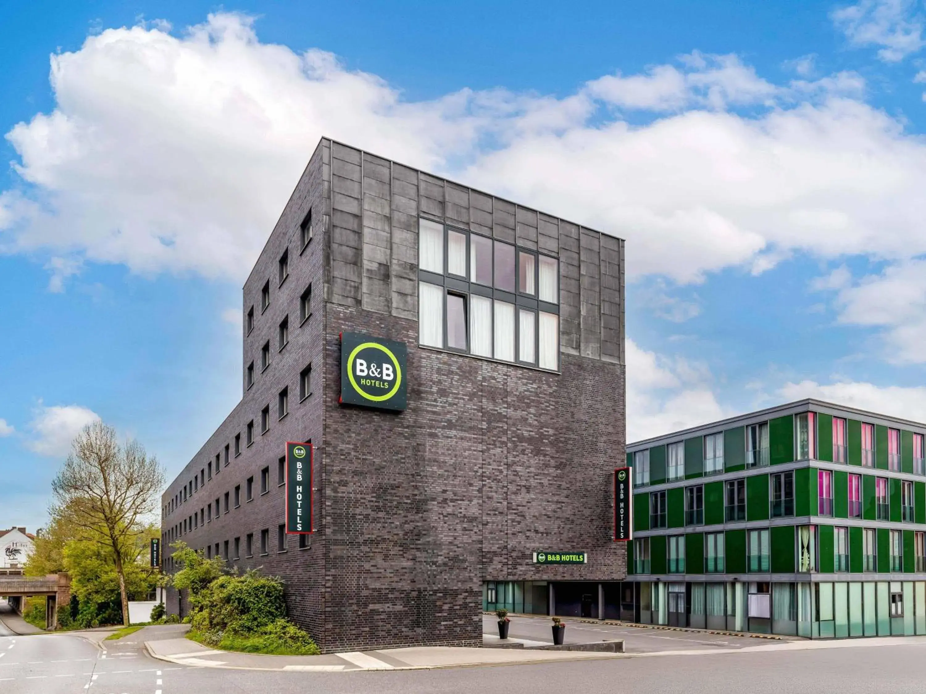 Property building in B&B HOTEL Fulda-Hbf Property building in B&B HOTEL Fulda-Hbf
