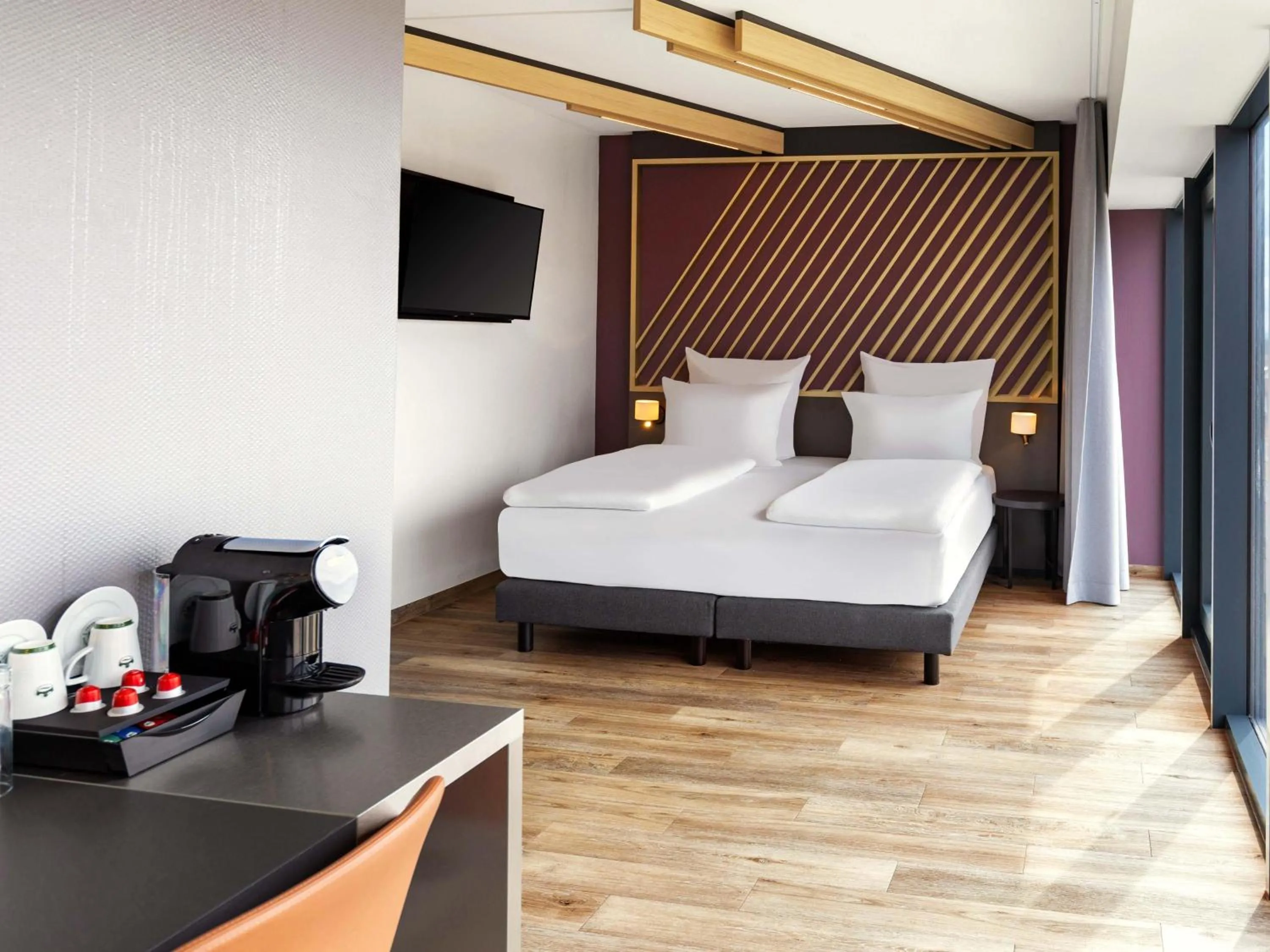 Photo of the whole room, Bed in B&B HOTEL Fulda-Hbf