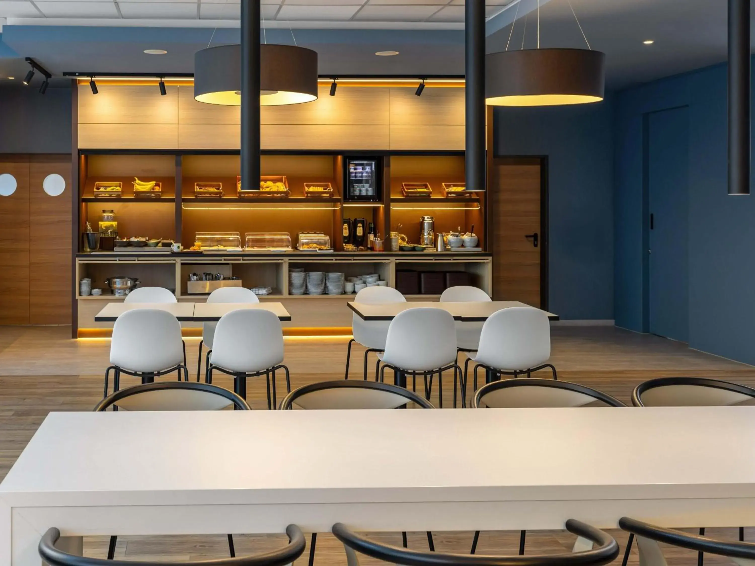 Lobby or reception in B&B HOTEL Fulda-Hbf Lobby or reception in B&B HOTEL Fulda-Hbf