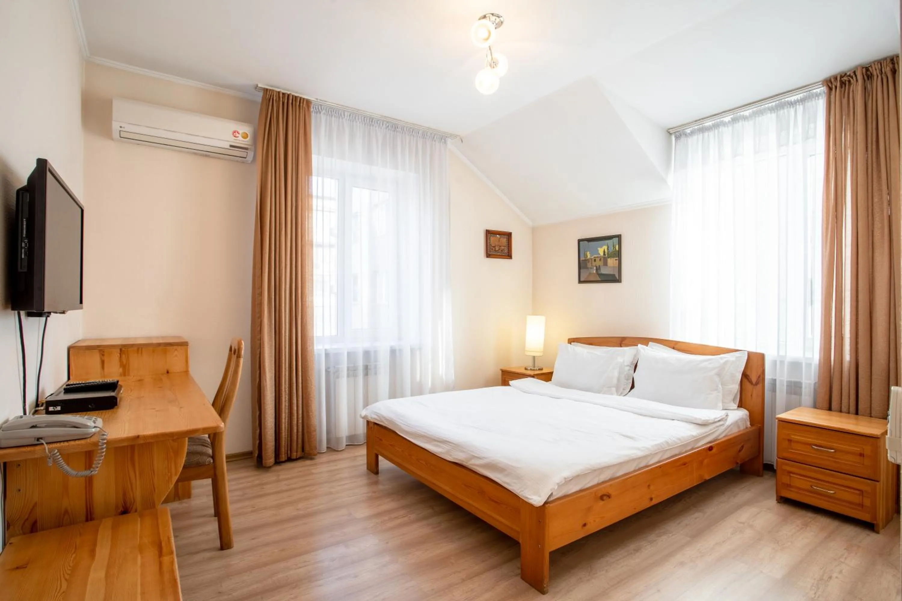 TV and multimedia, Bed in Asian Mountains