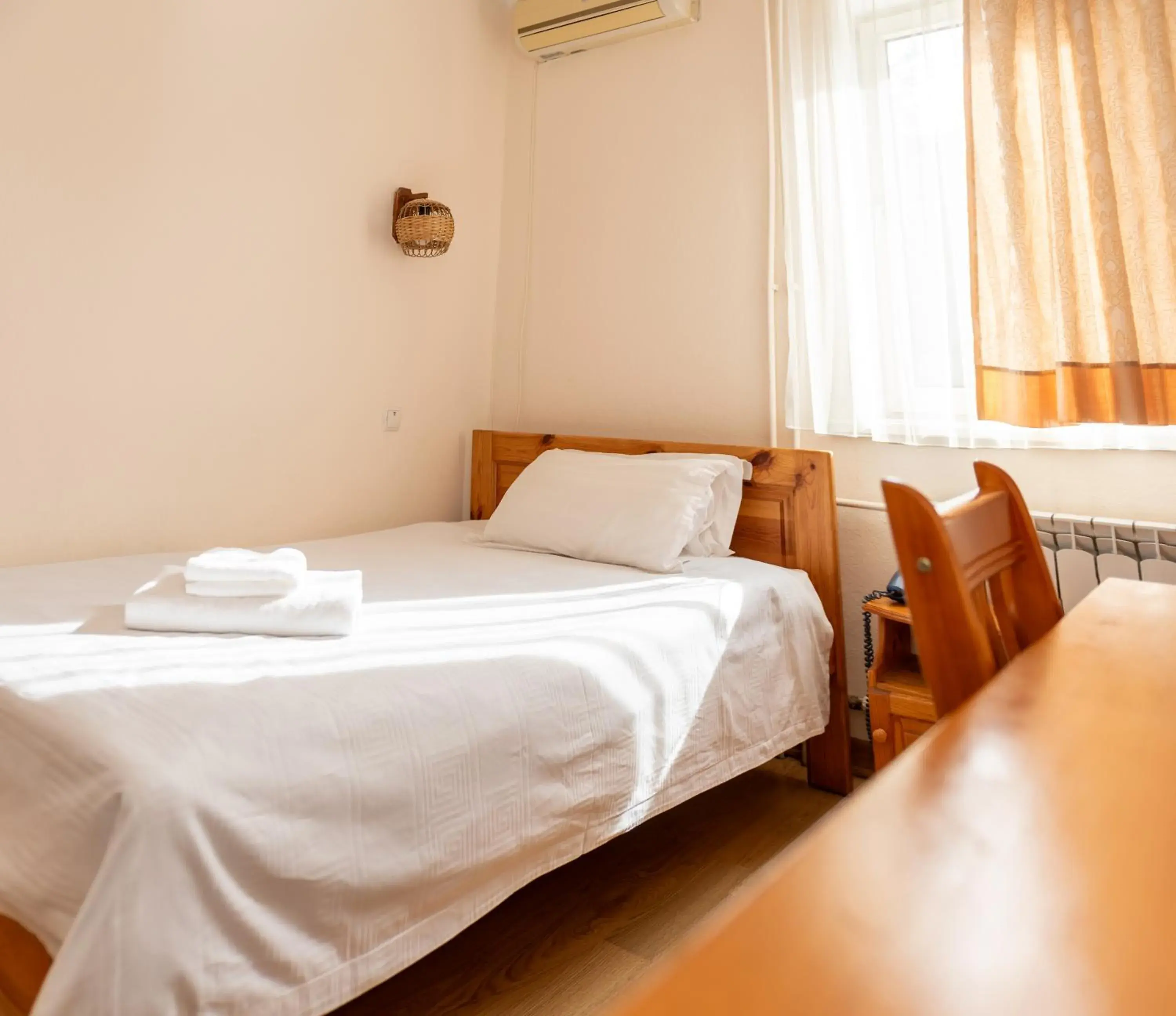 Small Single Room in Asian Mountains Small Single Room in Asian Mountains