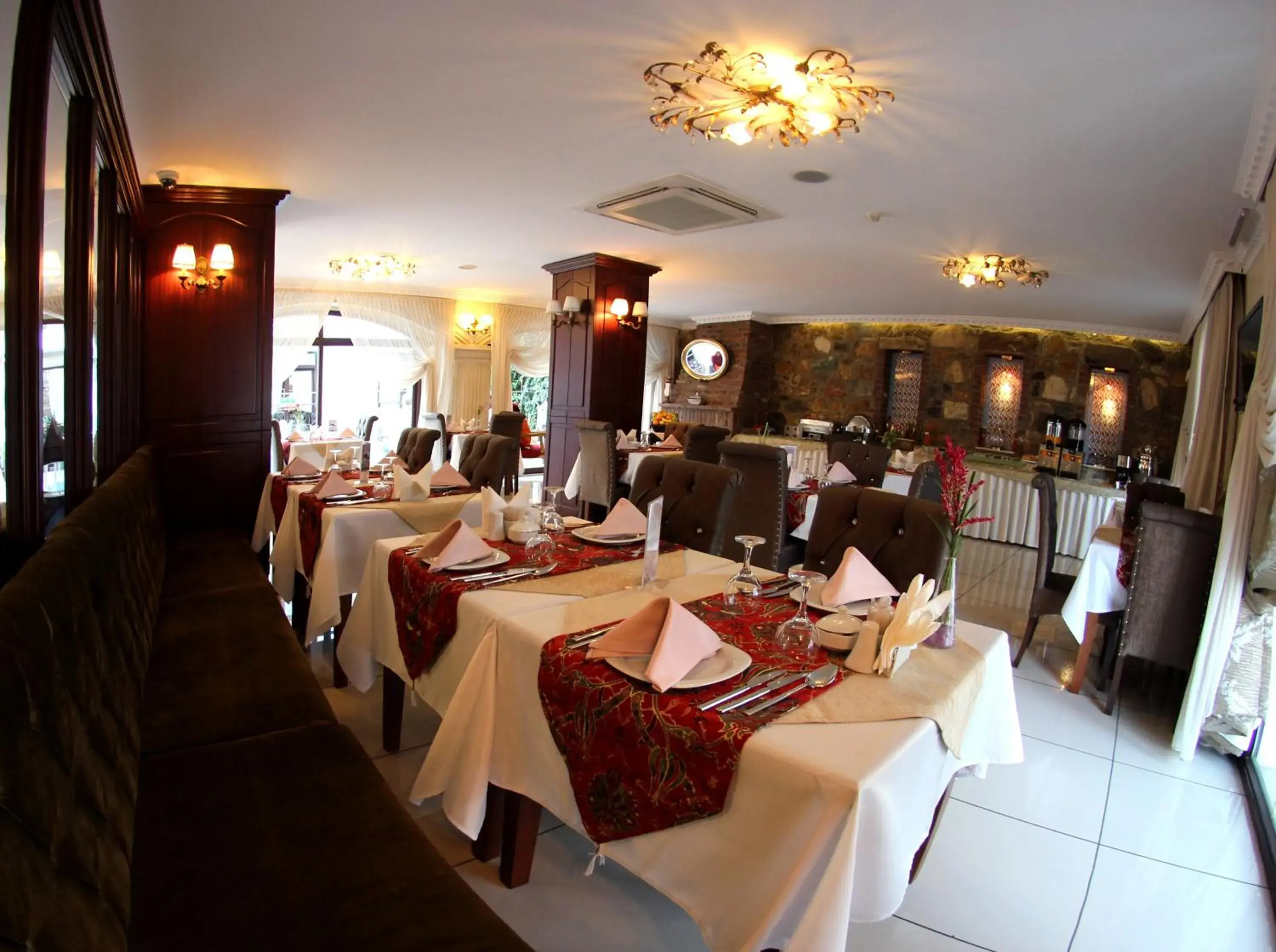 Restaurant/places to eat in Saint John Hotel Restaurant/places to eat in Saint John Hotel