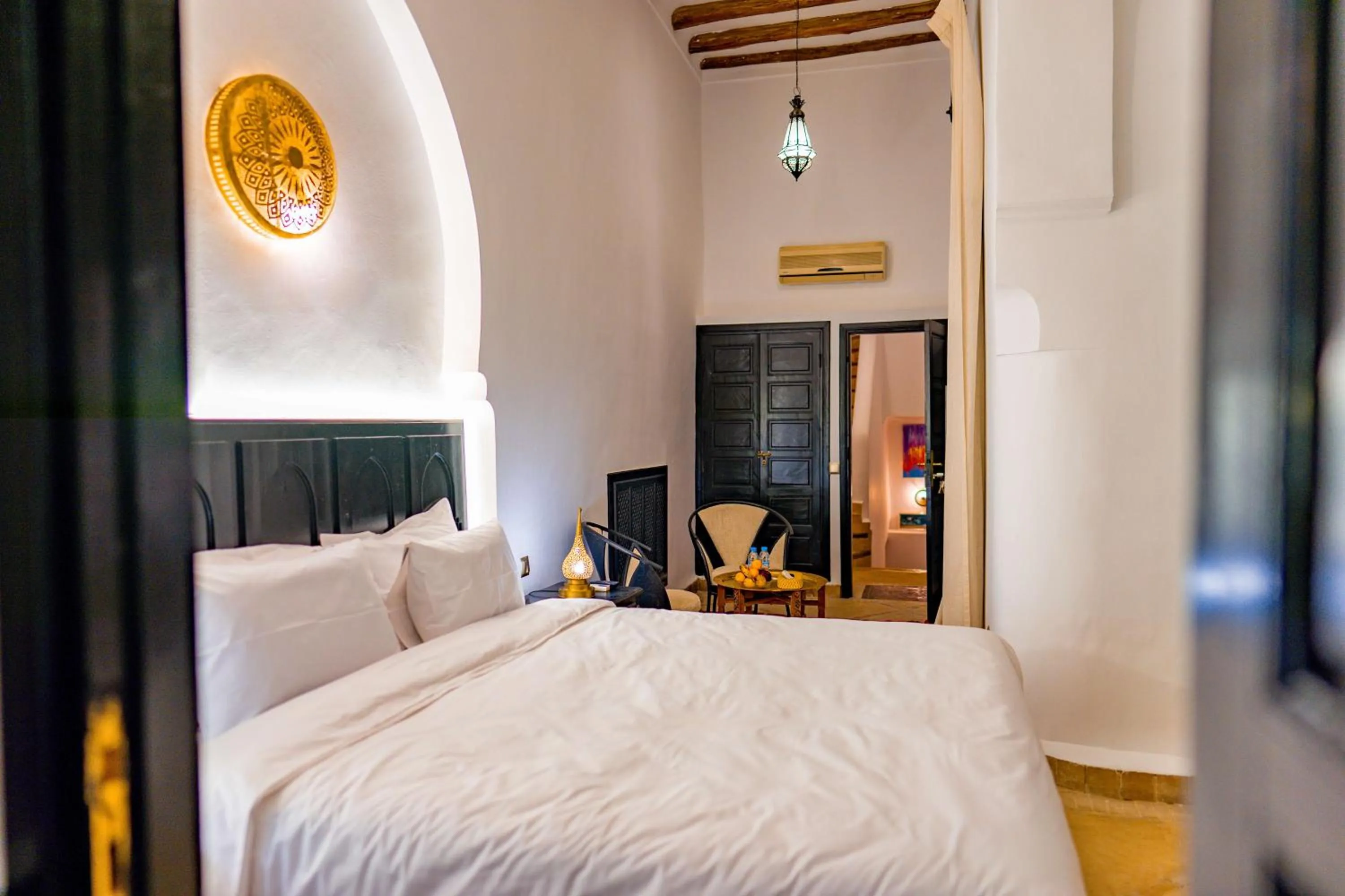 Bedroom in Riad Dar Dialkoum