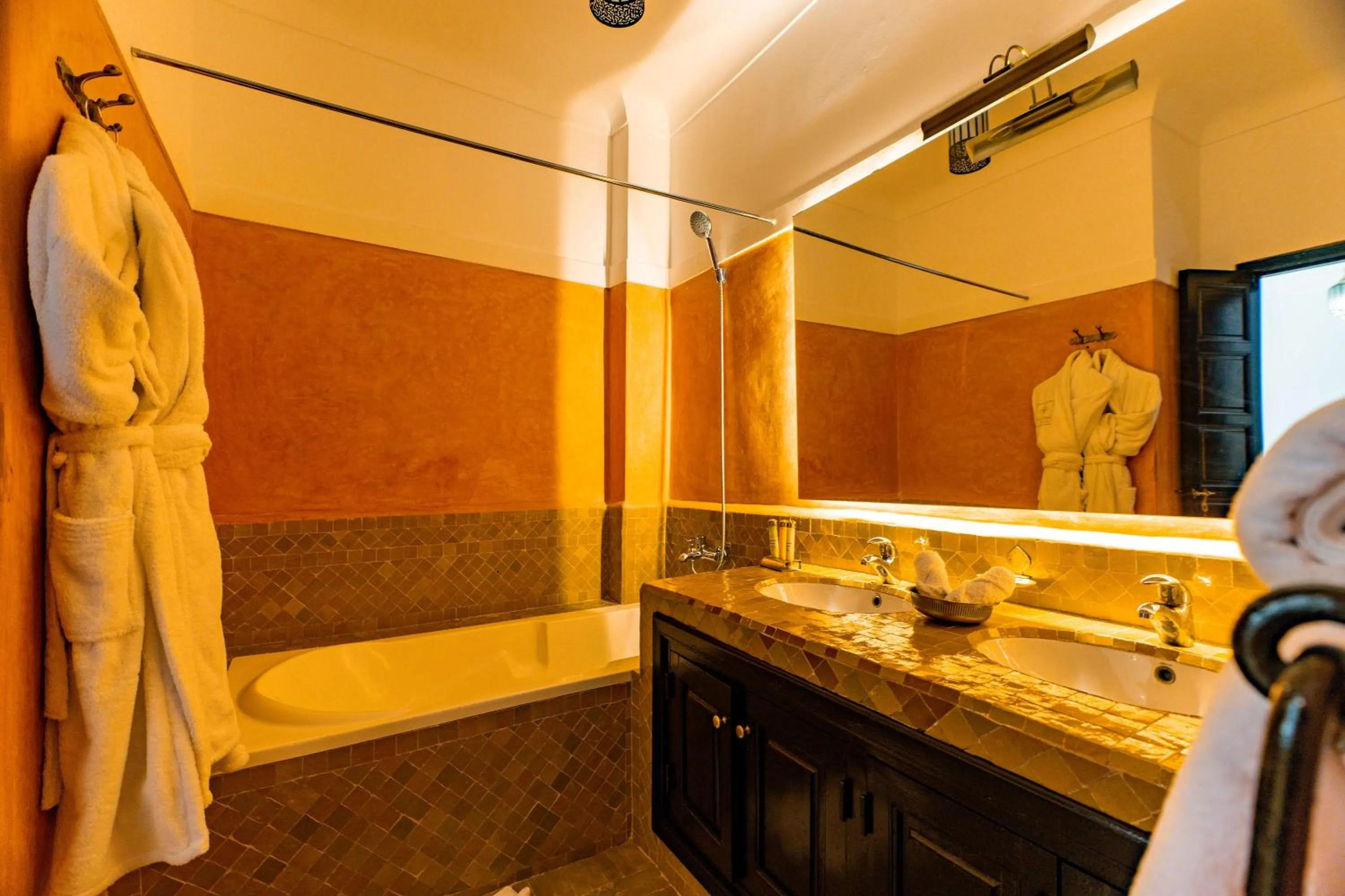 Bathroom in Riad Dar Dialkoum
